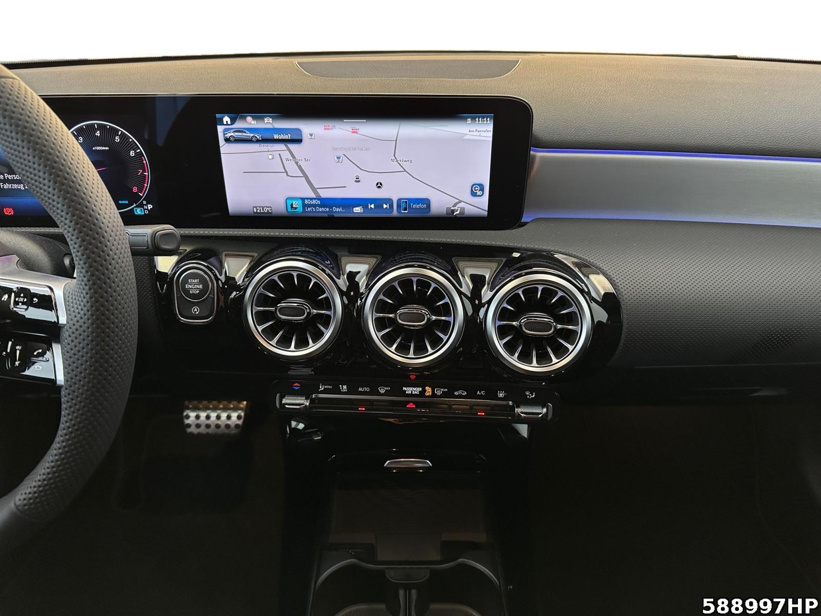 Fahrzeugabbildung Mercedes-Benz A 200 Limousine +AMG+STANDHZG+NIGHT+SPECIAL-EDI+