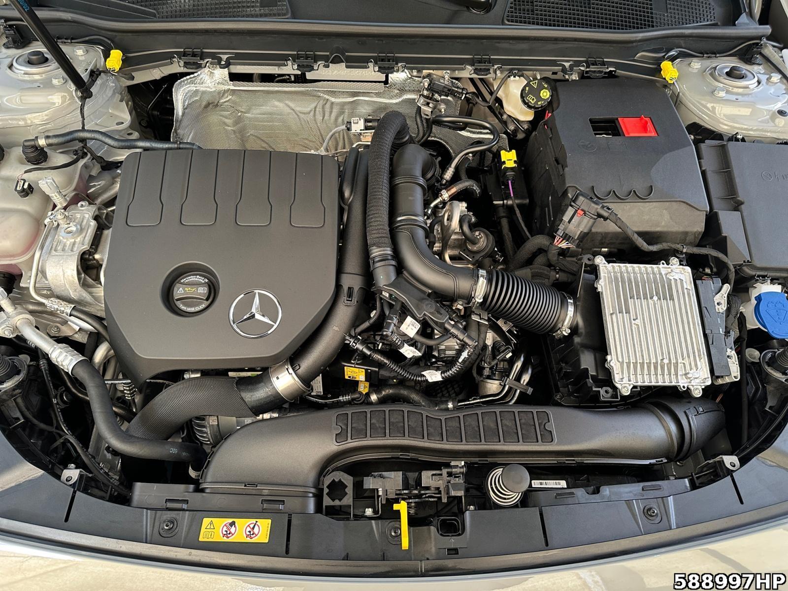 Fahrzeugabbildung Mercedes-Benz A 200 Limousine +AMG+STANDHZG+NIGHT+SPECIAL-EDI+