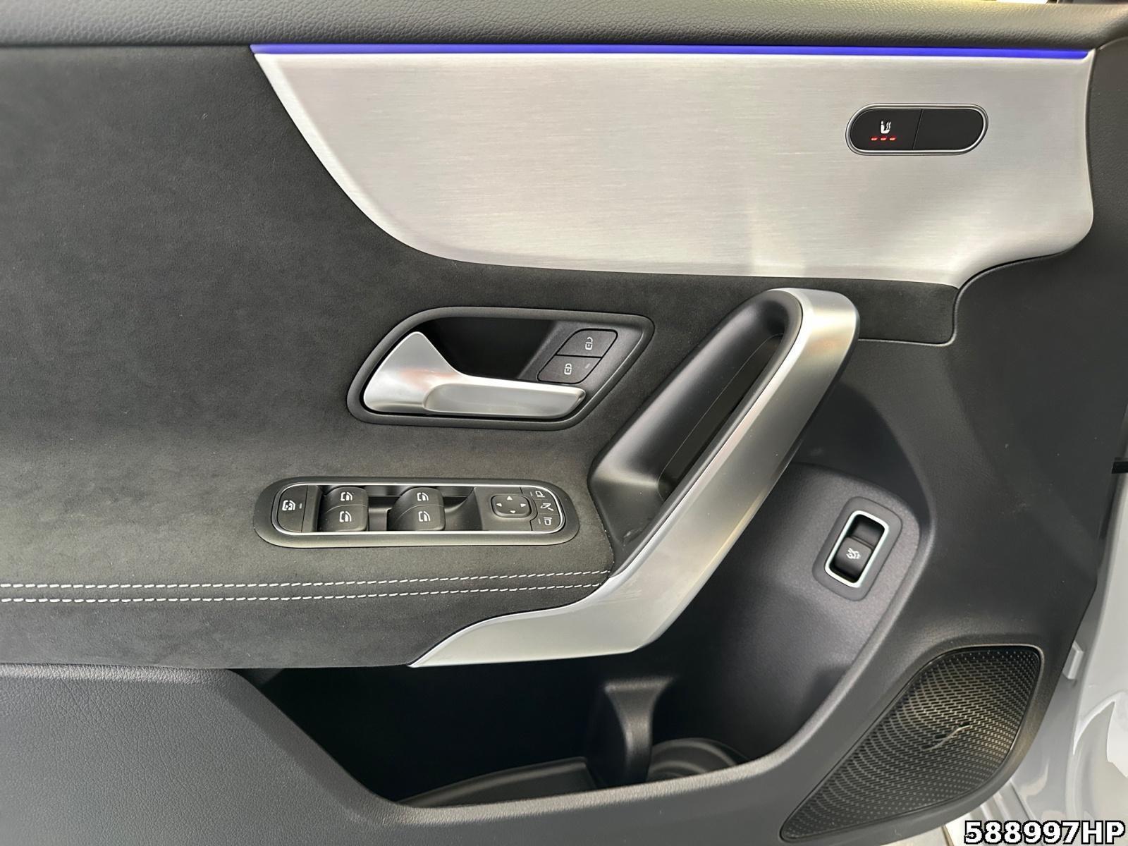Fahrzeugabbildung Mercedes-Benz A 200 Limousine +AMG+STANDHZG+NIGHT+SPECIAL-EDI+