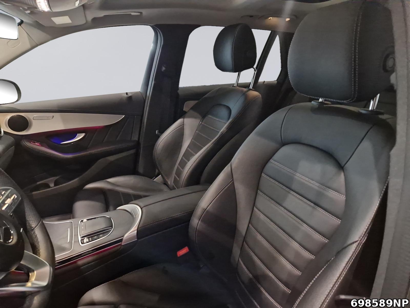 Fahrzeugabbildung Mercedes-Benz GLC 300 de 4M AMG Panorama Ambiente Kamera LED