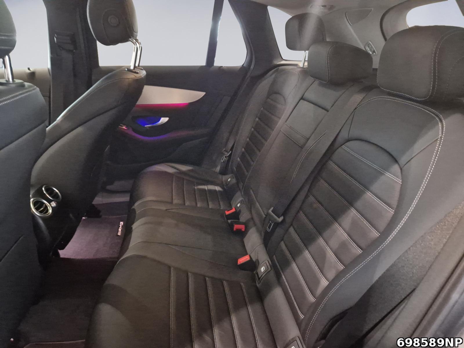 Fahrzeugabbildung Mercedes-Benz GLC 300 de 4M AMG Panorama Ambiente Kamera LED