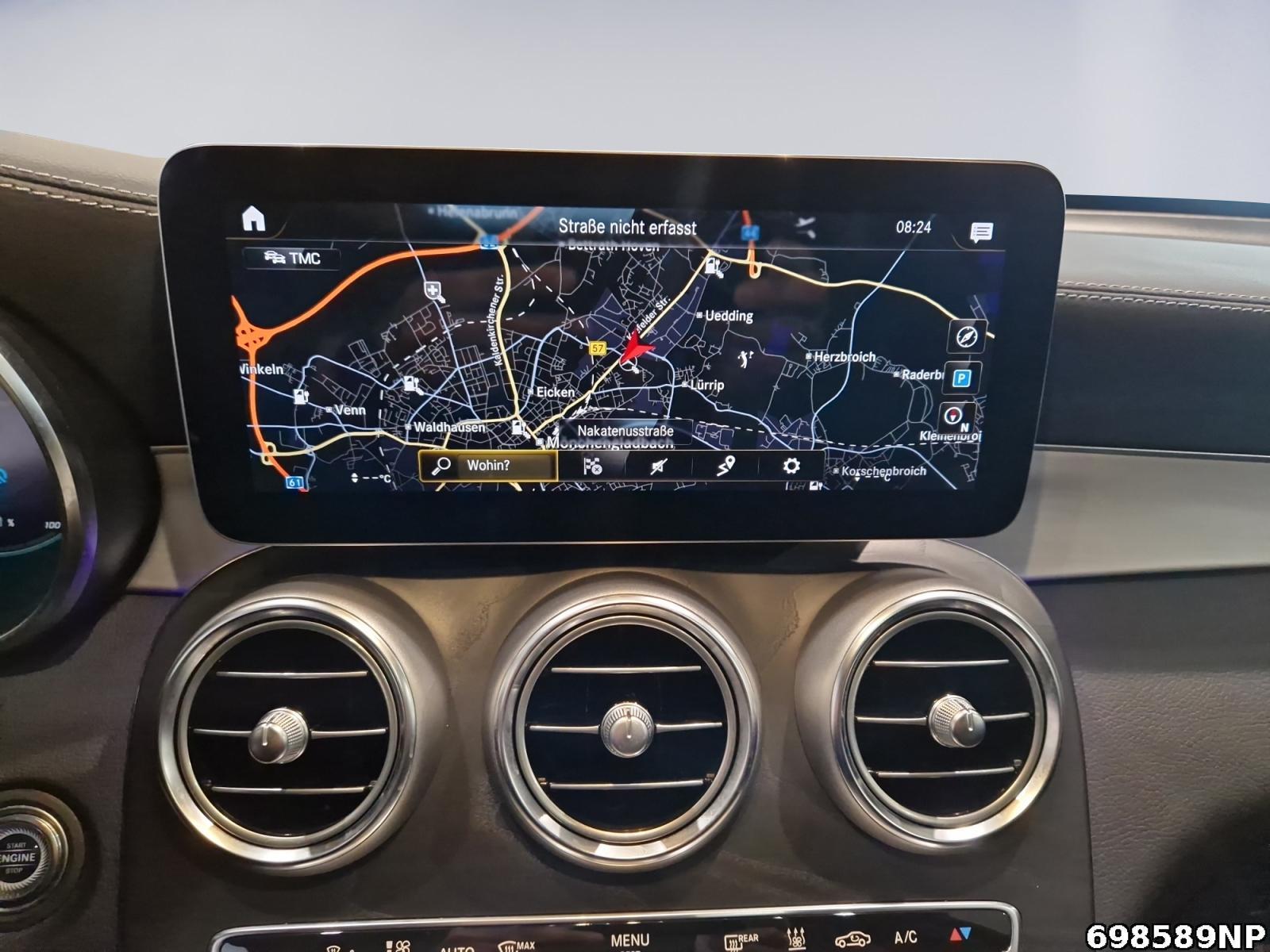 Fahrzeugabbildung Mercedes-Benz GLC 300 de 4M AMG Panorama Ambiente Kamera LED