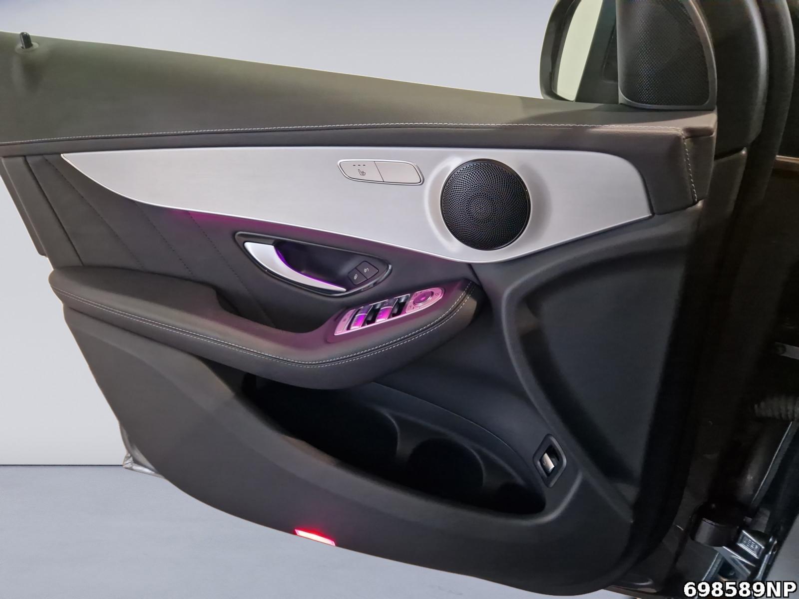 Fahrzeugabbildung Mercedes-Benz GLC 300 de 4M AMG Panorama Ambiente Kamera LED