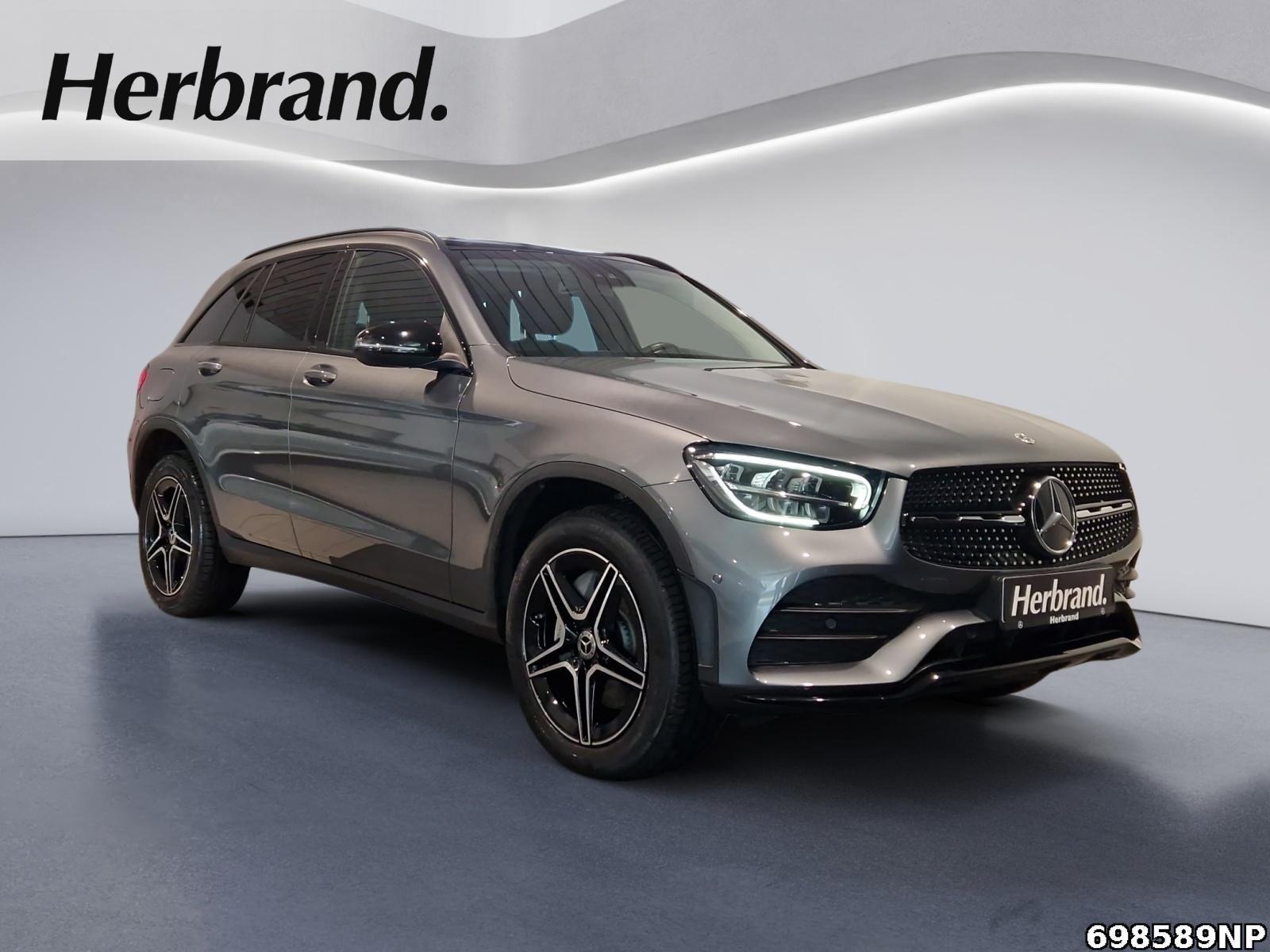 Fahrzeugabbildung Mercedes-Benz GLC 300 de 4M AMG Panorama Ambiente Kamera LED