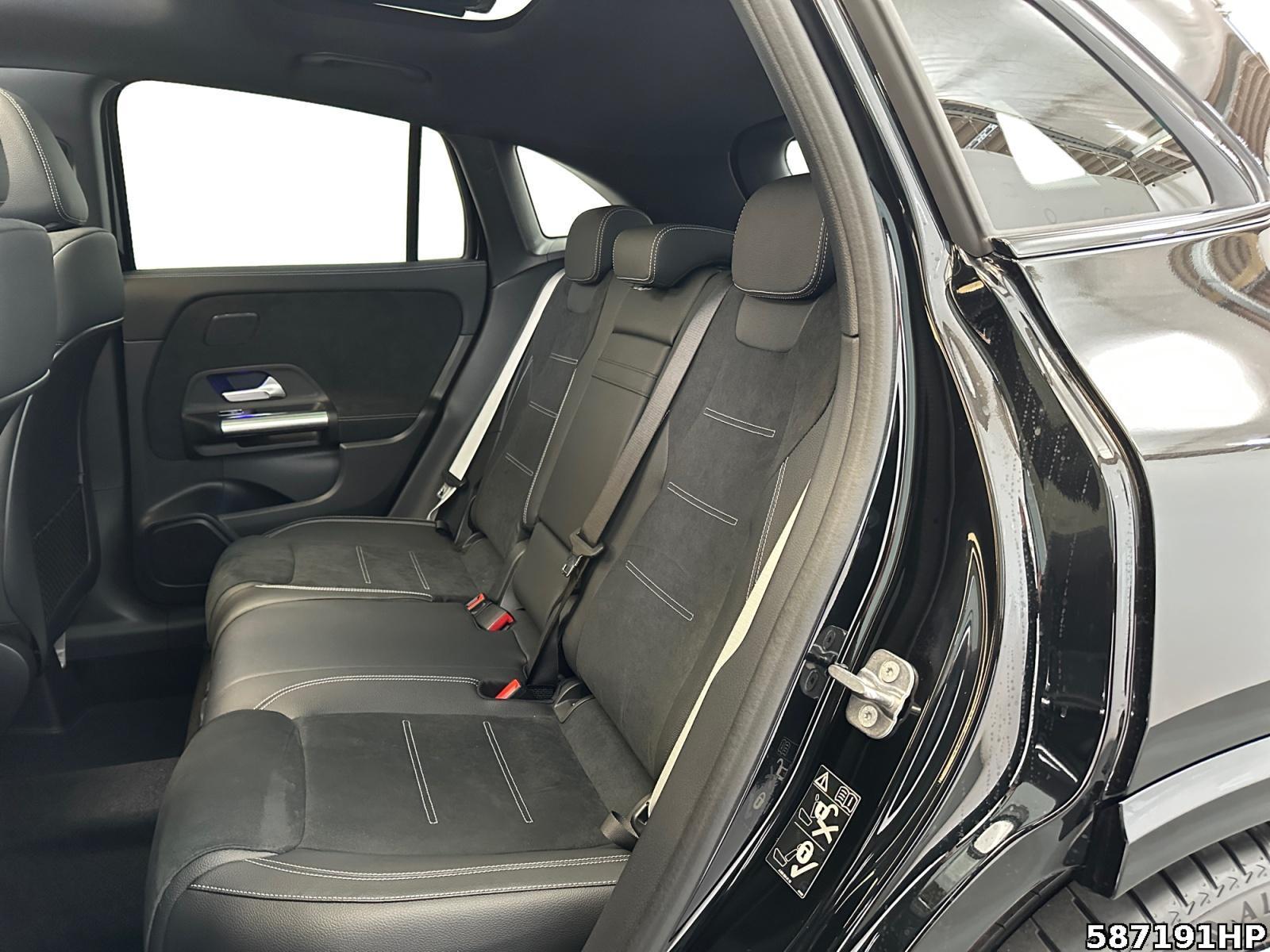 Fahrzeugabbildung Mercedes-Benz GLA 200 d +SPECIAL-EDITION+PANO+DISTRONIC+AHK+
