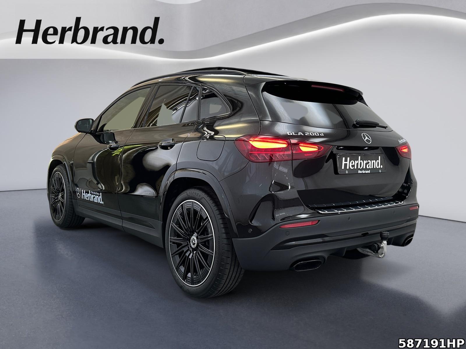Fahrzeugabbildung Mercedes-Benz GLA 200 d +SPECIAL-EDITION+PANO+DISTRONIC+AHK+