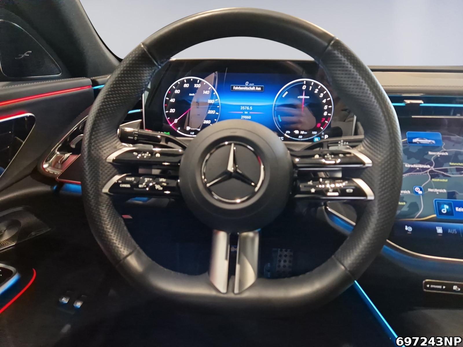 Fahrzeugabbildung Mercedes-Benz E 300 e AMG Night Pano Burm4D Distronic AHK