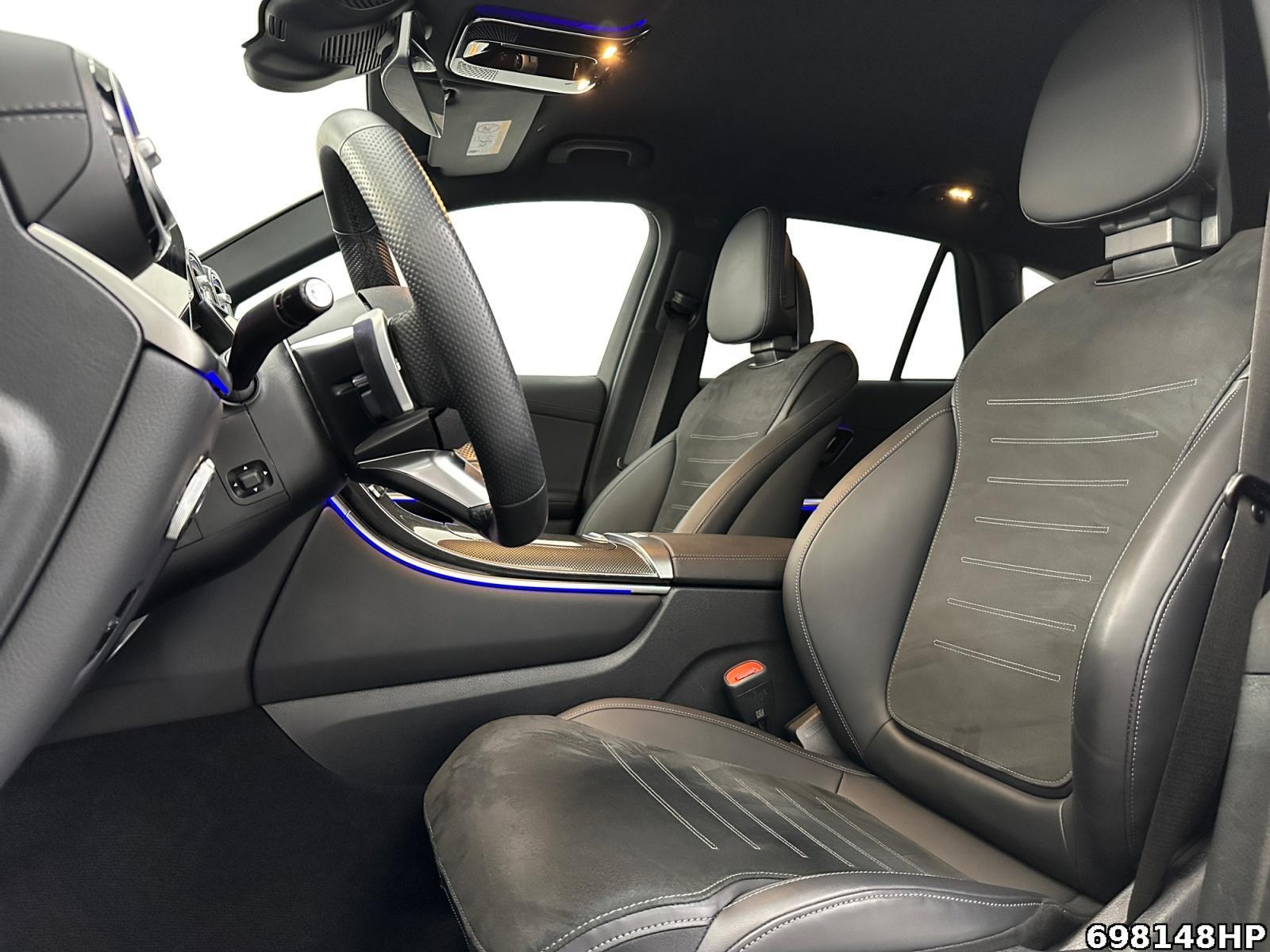 Fahrzeugabbildung Mercedes-Benz GLC 300 de 4M AMG AHK 20