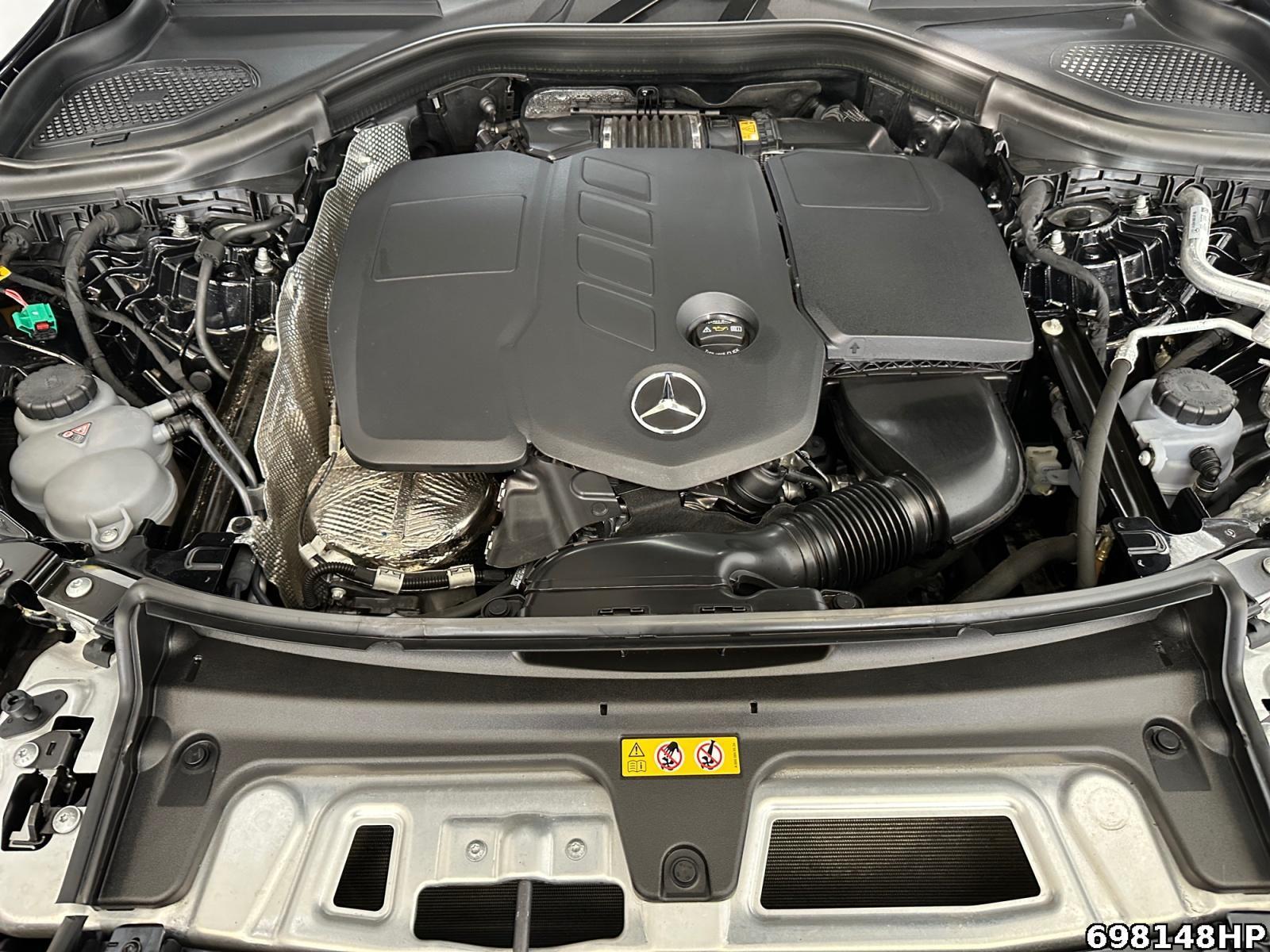 Fahrzeugabbildung Mercedes-Benz GLC 300 de 4M AMG AHK 20