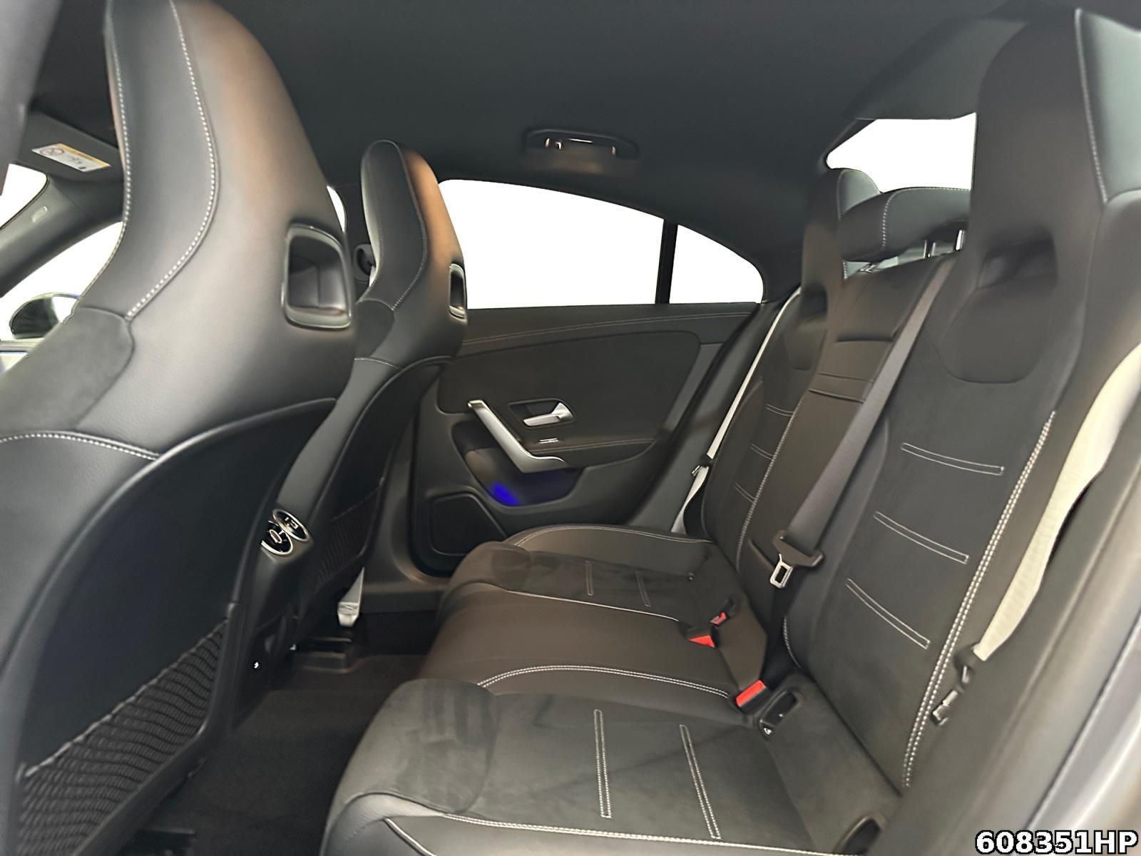 Fahrzeugabbildung Mercedes-Benz CLA 200 AMG DISTRONIC Night-Paket Rückfahrkamera