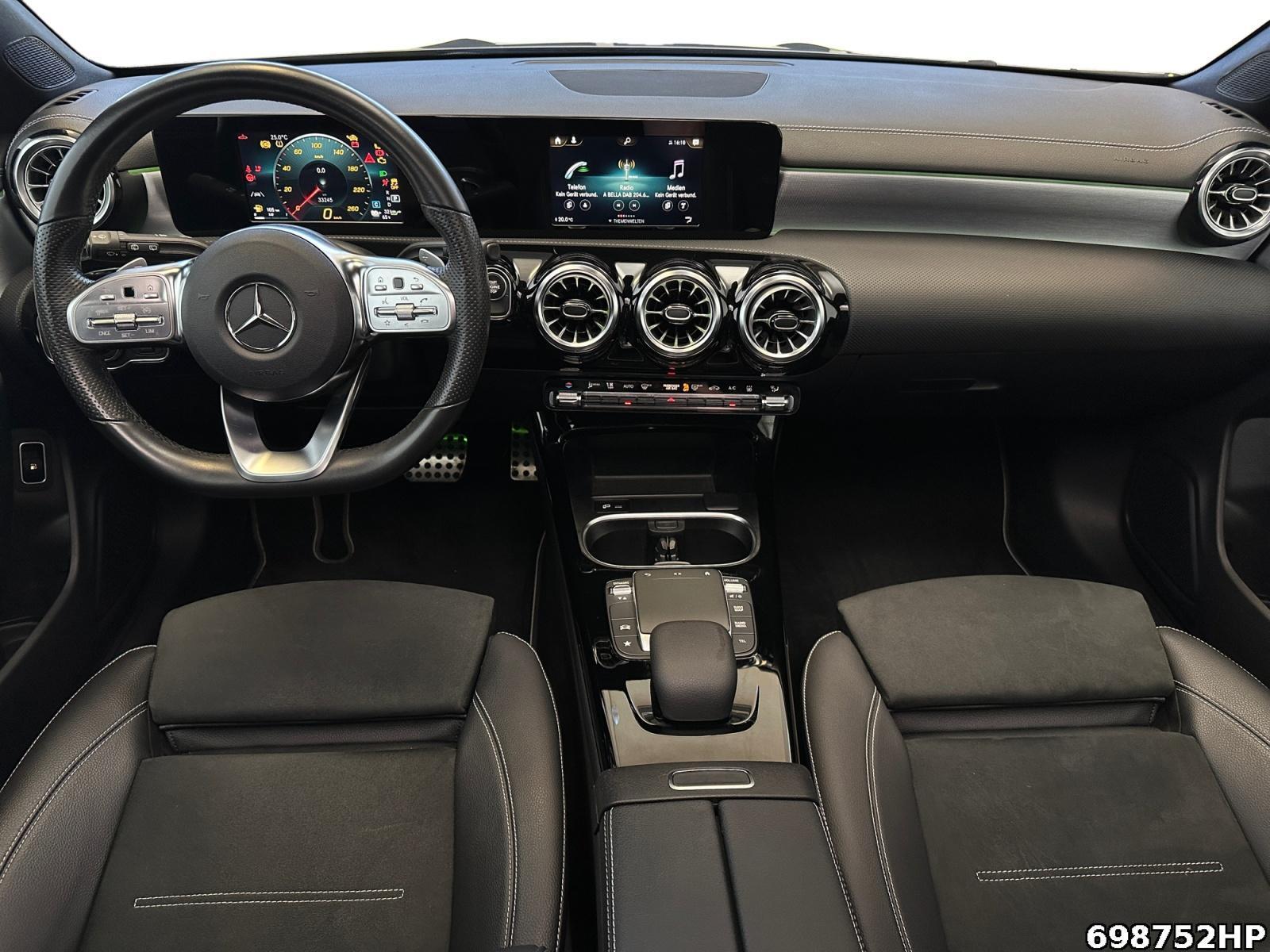 Fahrzeugabbildung Mercedes-Benz CLA 250 Shooting Brake e AMG Night AHK Pano Ambiente Kamera