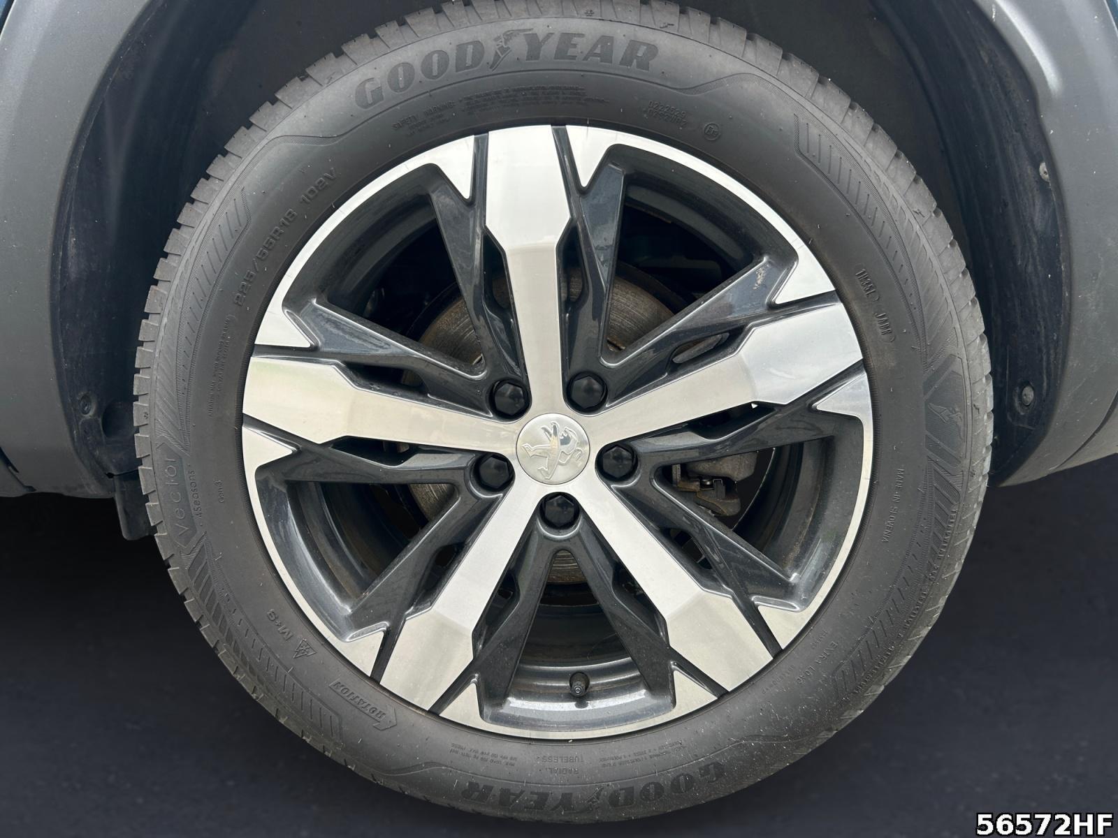 Fahrzeugabbildung Peugeot 3008 GT inkl. Allwetterbereifung! AKTIONSPREIS