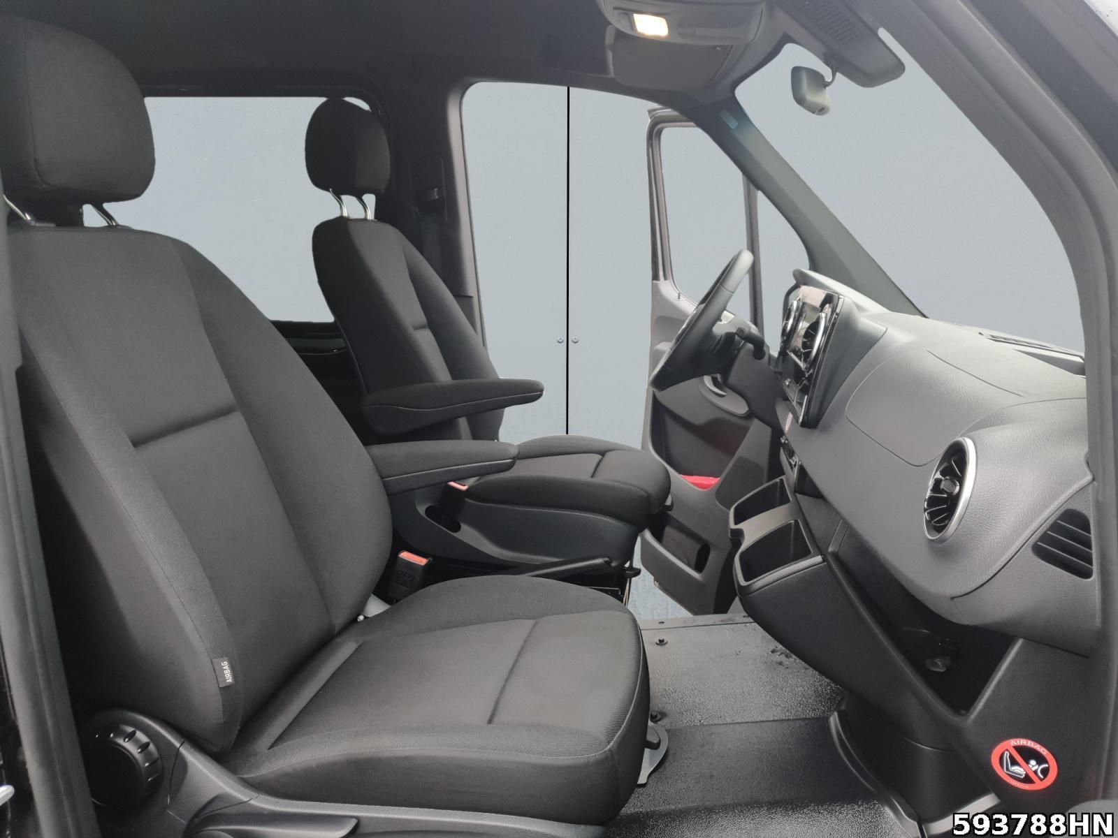 Fahrzeugabbildung Mercedes-Benz Sprinter 317 Tourer PRO L3H2 AHK*9-Sitz*Dachklim