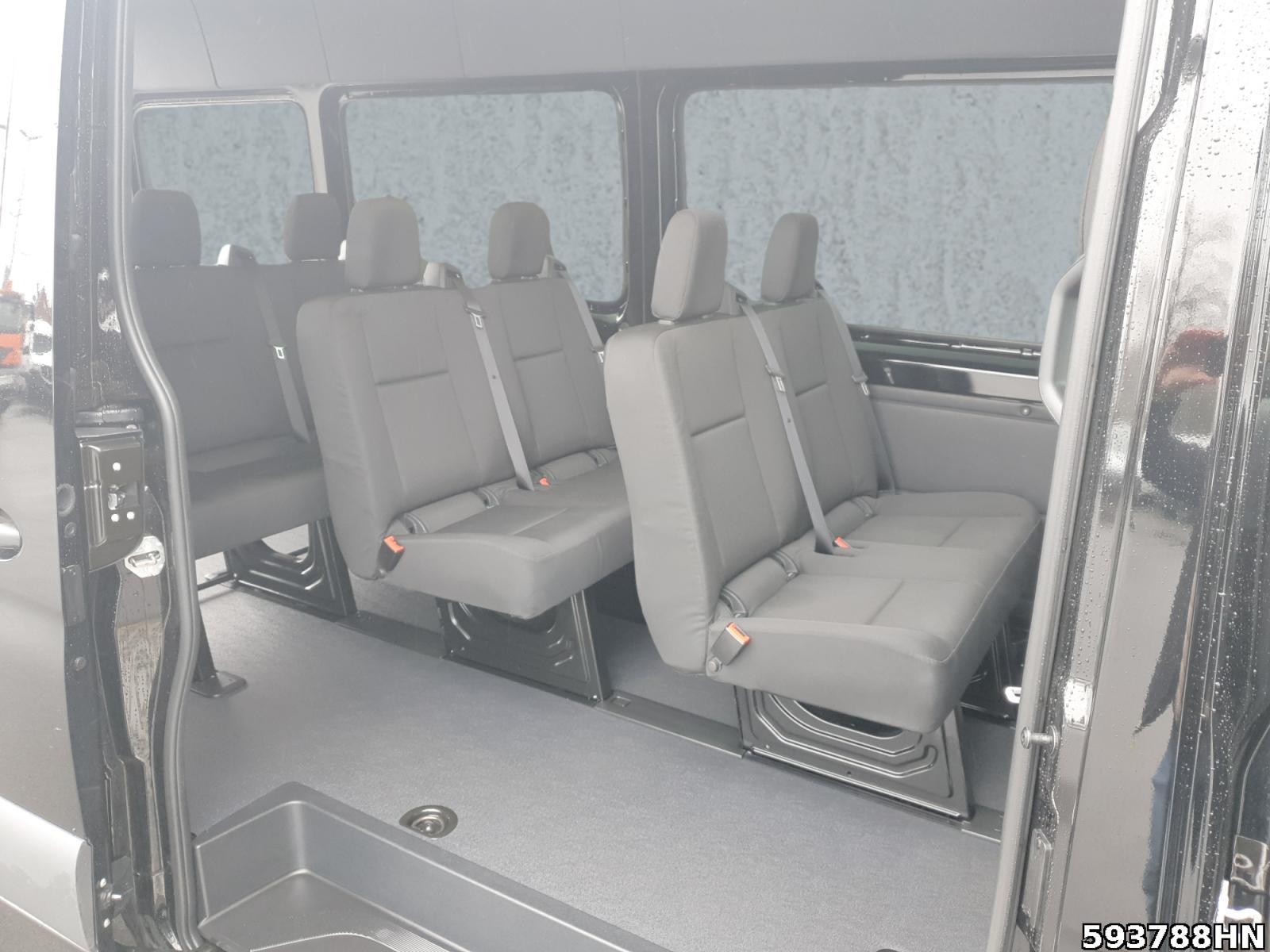 Fahrzeugabbildung Mercedes-Benz Sprinter 317 Tourer PRO L3H2 AHK*9-Sitz*Dachklim