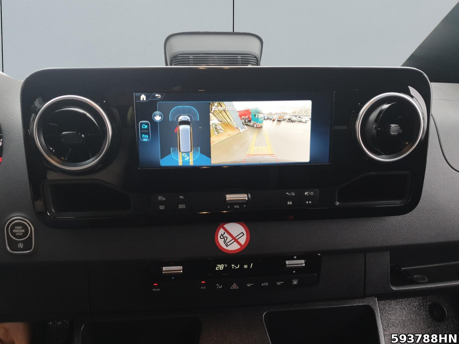 Fahrzeugabbildung Mercedes-Benz Sprinter 317 Tourer PRO L3H2 AHK*9-Sitz*Dachklim