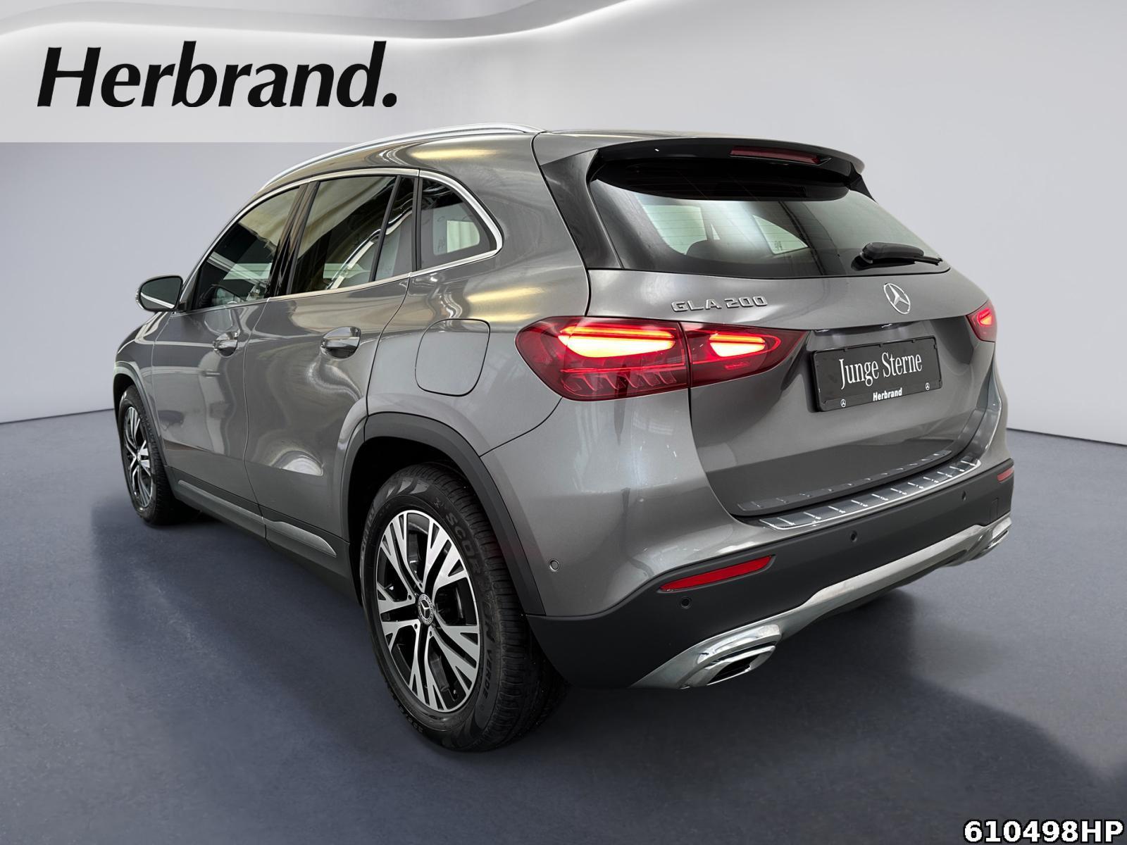 Fahrzeugabbildung Mercedes-Benz GLA 200 Progressive Klimatronic,Kamera,EASYPACK