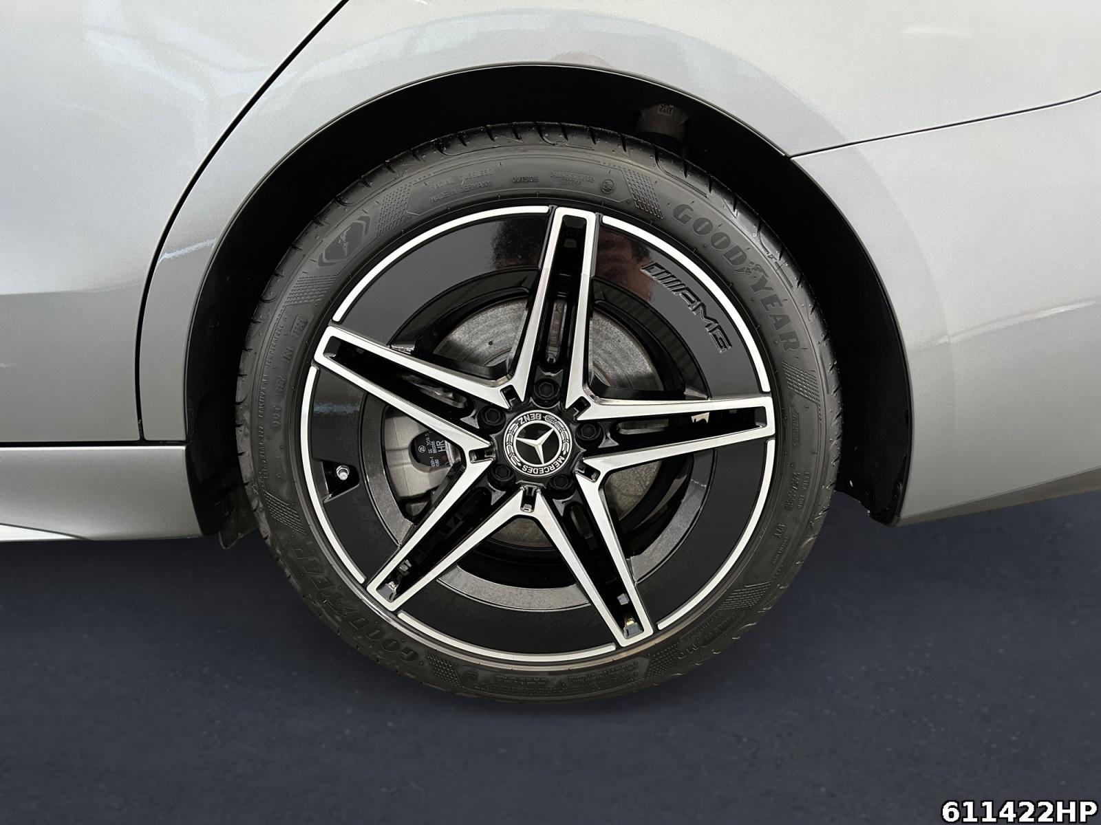 Fahrzeugabbildung Mercedes-Benz C 300 T AMG AHK Distronic Night Kamera Carplay