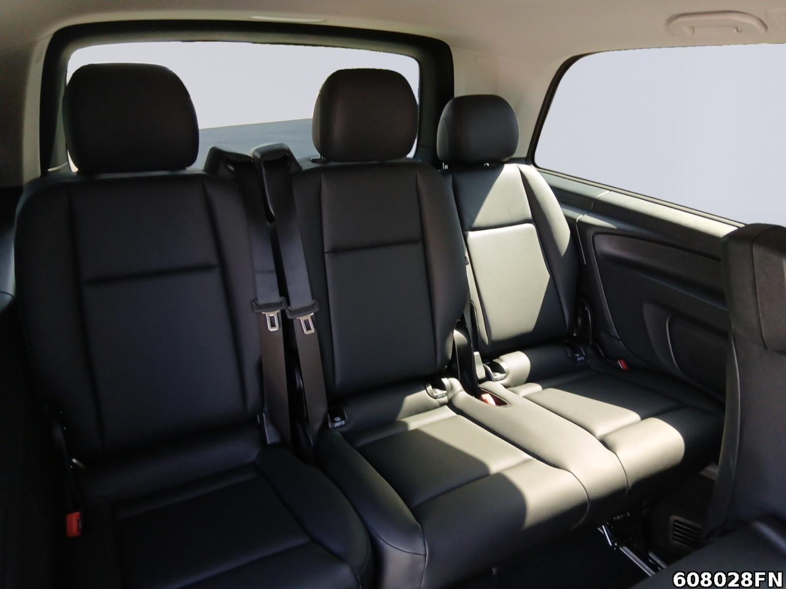 Fahrzeugabbildung Mercedes-Benz Vito 116 TOURER SELECT *9 SITZE*MULTIBEAM*LEDER*