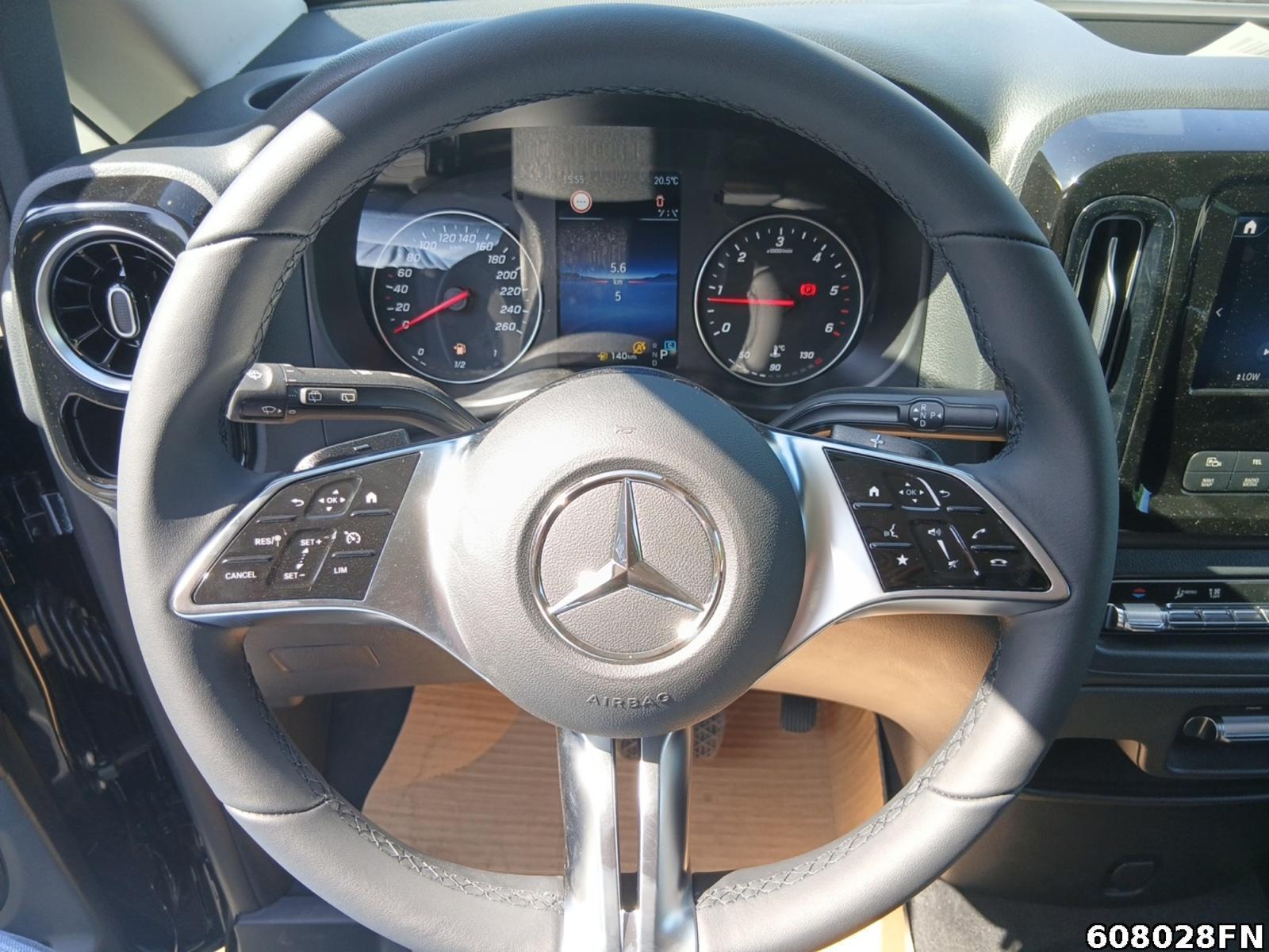 Fahrzeugabbildung Mercedes-Benz Vito 116 TOURER SELECT *9 SITZE*MULTIBEAM*LEDER*