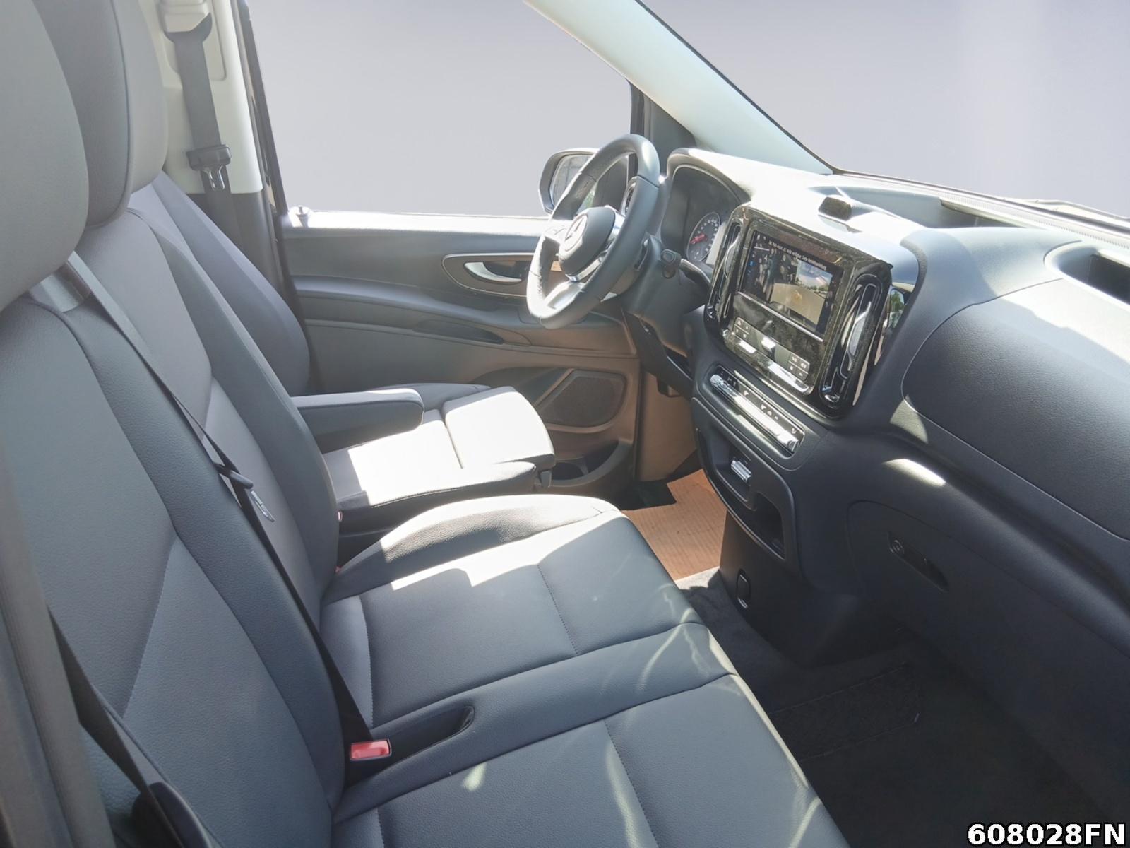 Fahrzeugabbildung Mercedes-Benz Vito 116 TOURER SELECT *9 SITZE*MULTIBEAM*LEDER*