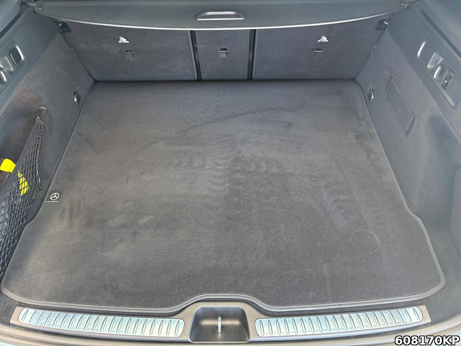 Fahrzeugabbildung Mercedes-Benz GLC 300 4M AMG AHK Pano Lenkradhzg 360° Memory.