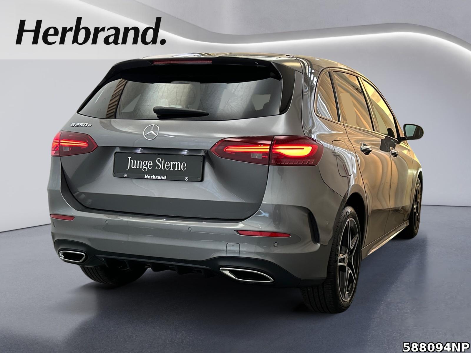Fahrzeugabbildung Mercedes-Benz B 250 e AMG Line Night-Paket Ambientebeleuchtung