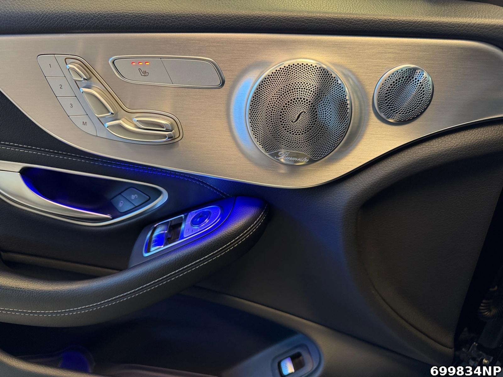 Fahrzeugabbildung Mercedes-Benz C 200 Coupé AMG Line Distronic Burmester Carplay