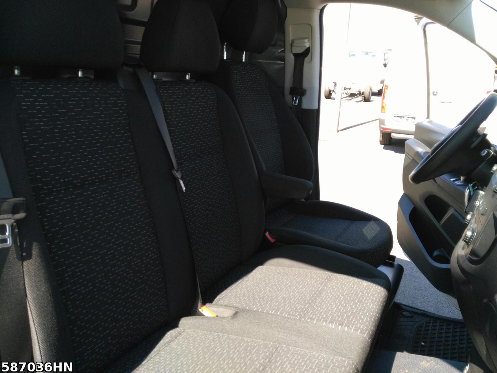 Fahrzeugabbildung Mercedes-Benz Vito 116 CDI 4x4 Sortimo 9-G*Standh*Tempo*Navi