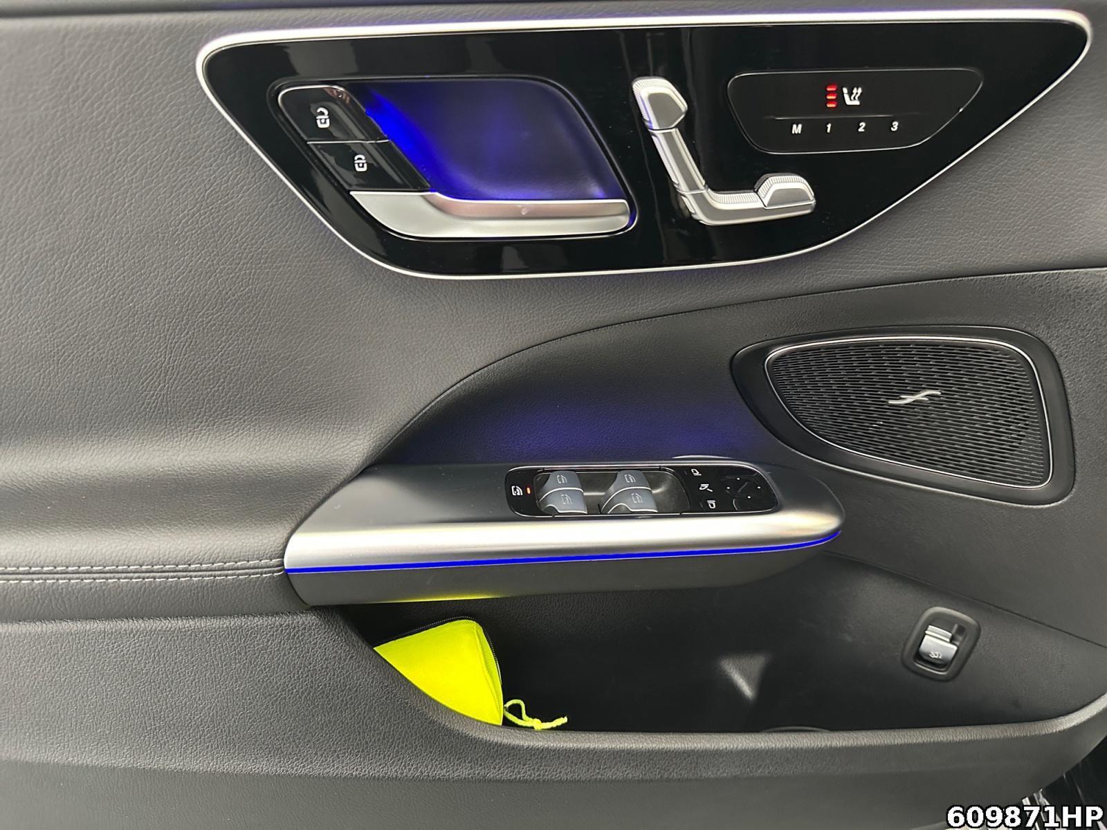 Fahrzeugabbildung Mercedes-Benz C 220 d AMG Standhzg Night Distronic Memory LED