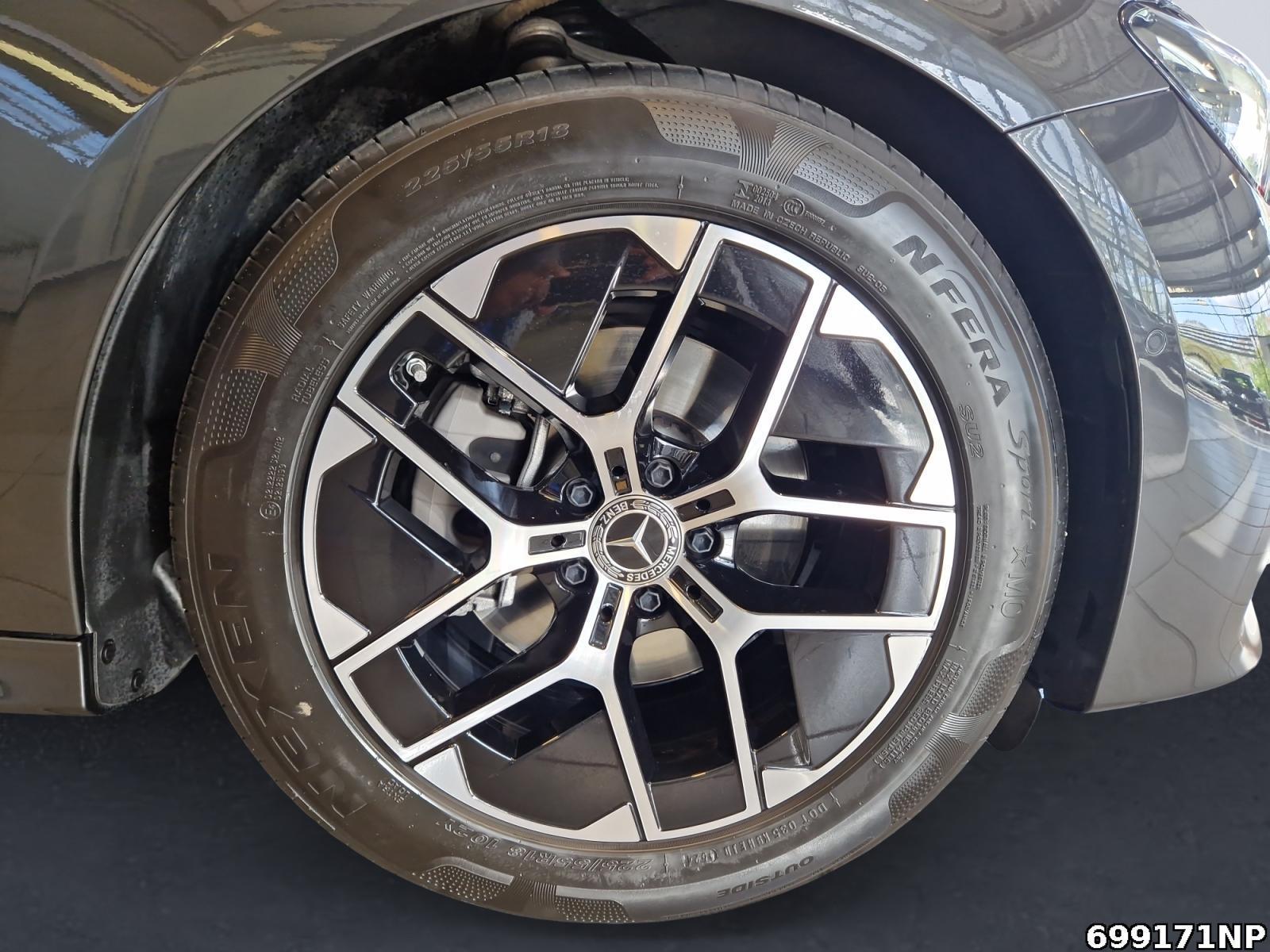 Fahrzeugabbildung Mercedes-Benz E 220 d Avantgarde AHK Standhzg 360° DIGITAL LI