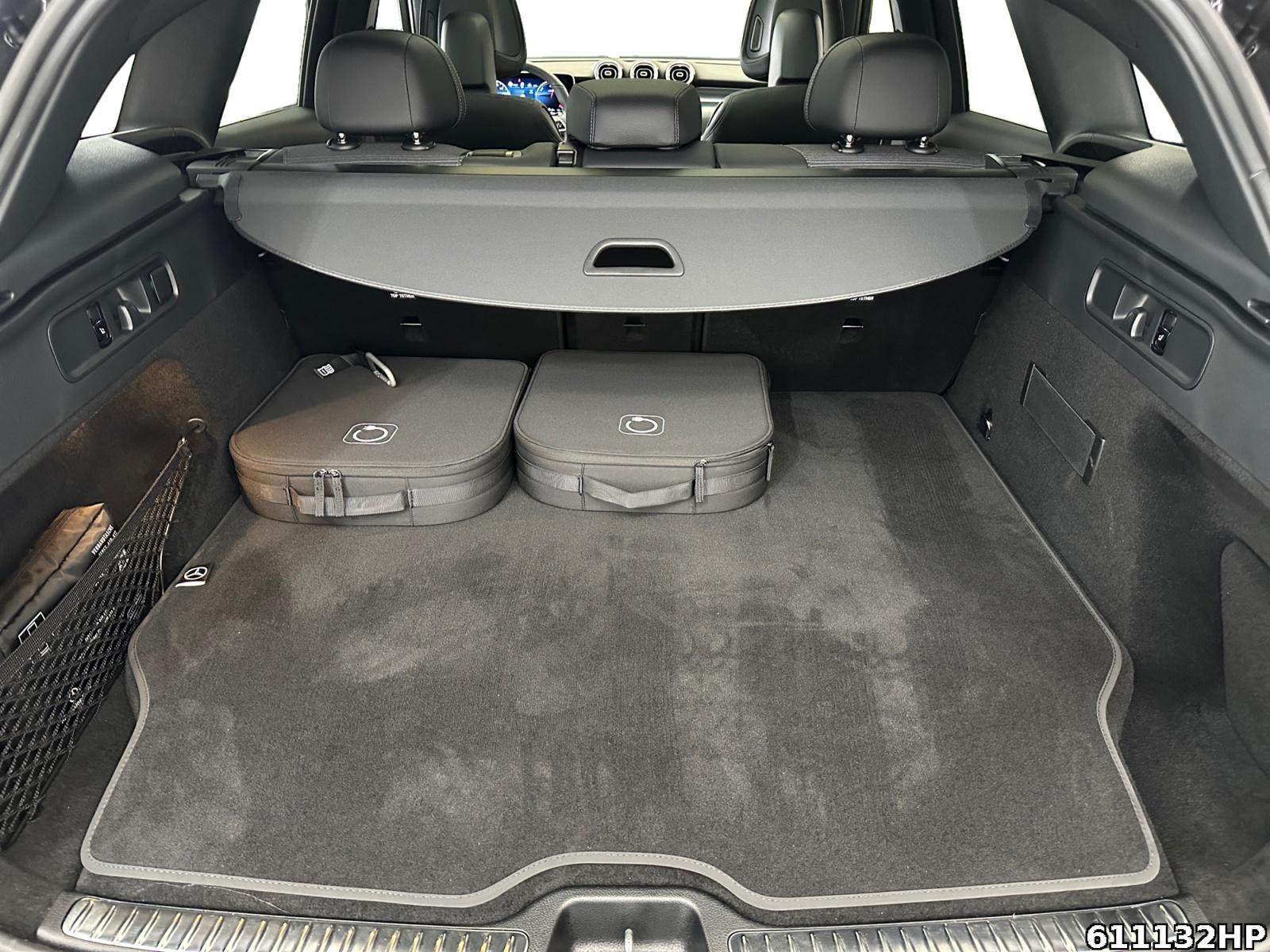 Fahrzeugabbildung Mercedes-Benz GLC 300 e 4M Avantgarde Pano AHK Digital-Light