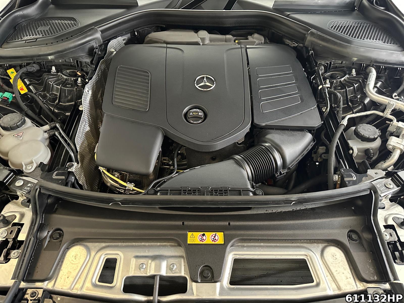 Fahrzeugabbildung Mercedes-Benz GLC 300 e 4M Avantgarde Pano AHK Digital-Light