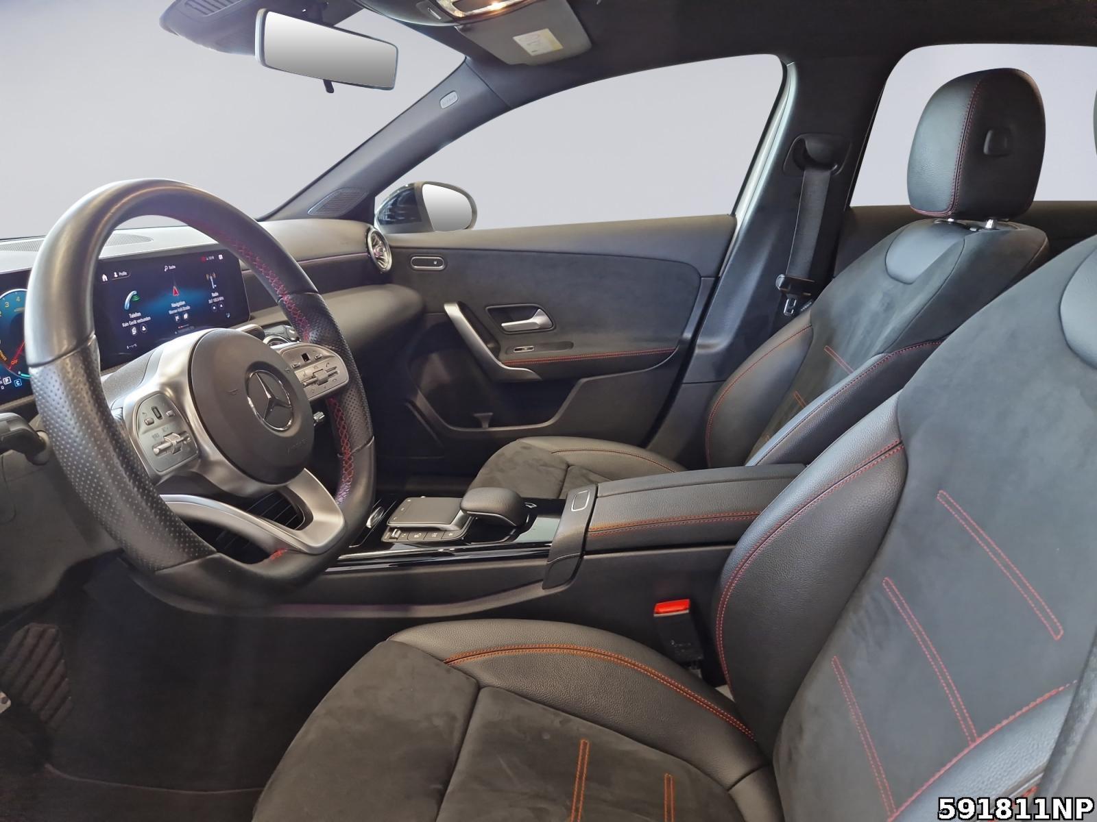 Fahrzeugabbildung Mercedes-Benz A 250 Limousine AMG Night LED Kamera 18