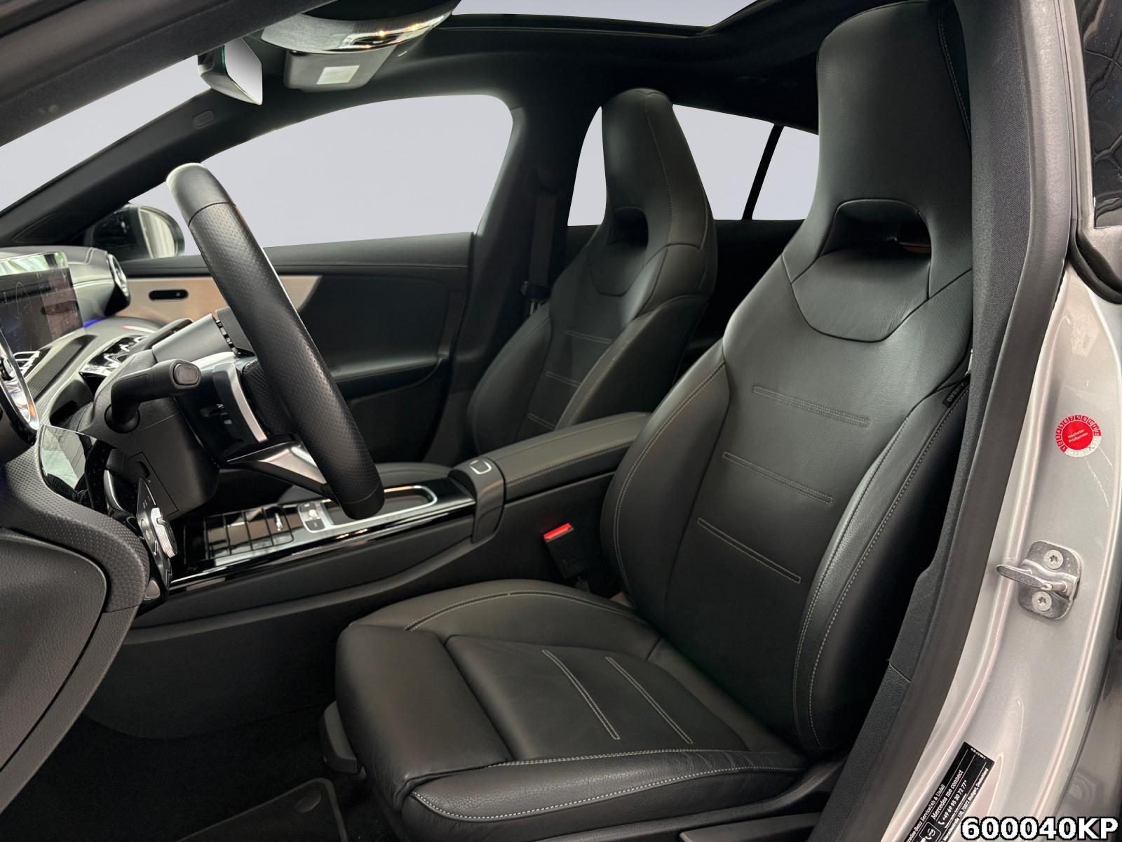 Fahrzeugabbildung Mercedes-Benz CLA 180 Shooting Brake AMG