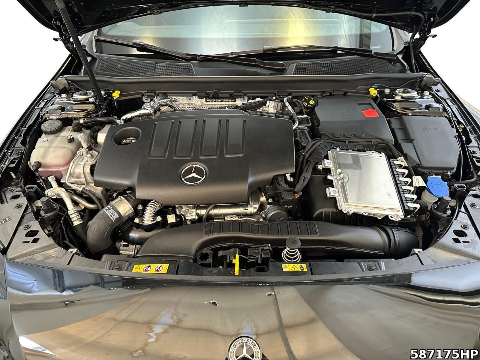 Fahrzeugabbildung Mercedes-Benz A 200 d +EDITION-AMG+NIGHT+AHK+DITRONIC+MEMORY+