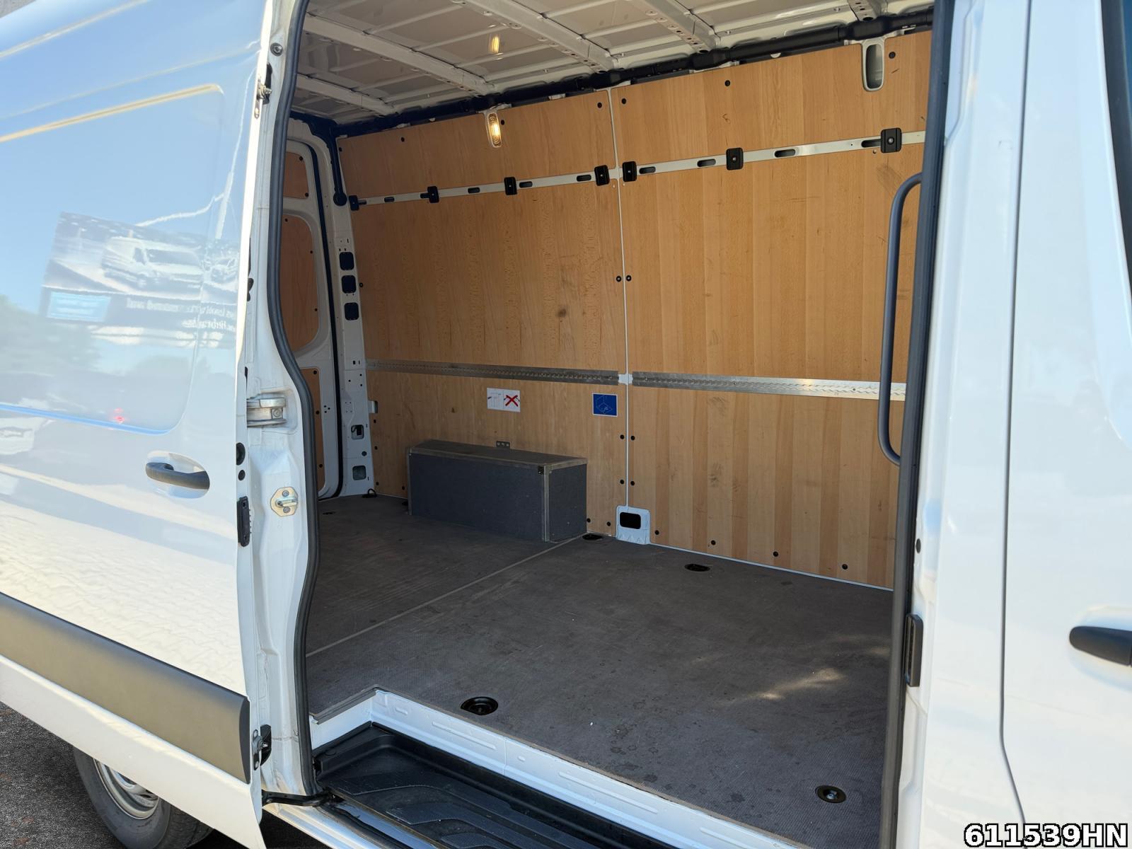 Fahrzeugabbildung Mercedes-Benz Sprinter 317 CDI *RWD*KLIMA*SCHALTER*NAVI*RFK