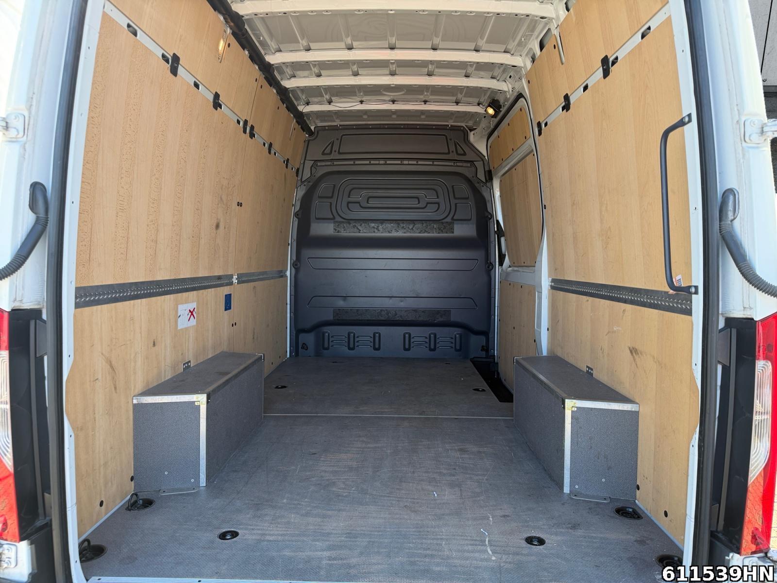 Fahrzeugabbildung Mercedes-Benz Sprinter 317 CDI *RWD*KLIMA*SCHALTER*NAVI*RFK
