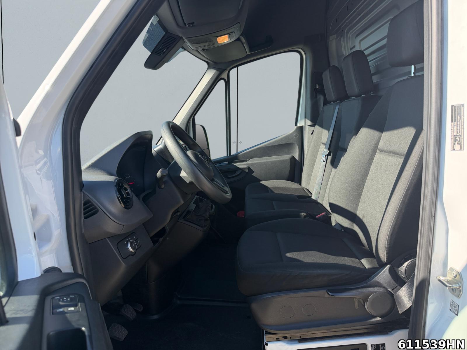 Fahrzeugabbildung Mercedes-Benz Sprinter 317 CDI *RWD*KLIMA*SCHALTER*NAVI*RFK
