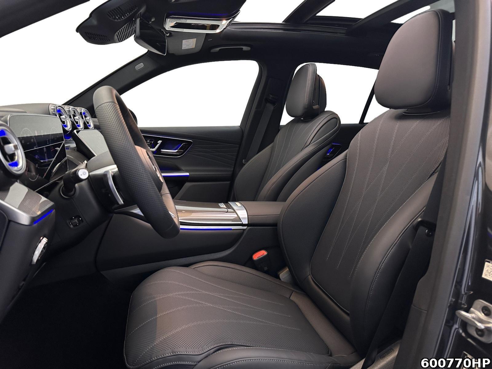 Fahrzeugabbildung Mercedes-Benz GLC 220 AMG Night PanoSD AHK HUD KeylessGO 360°