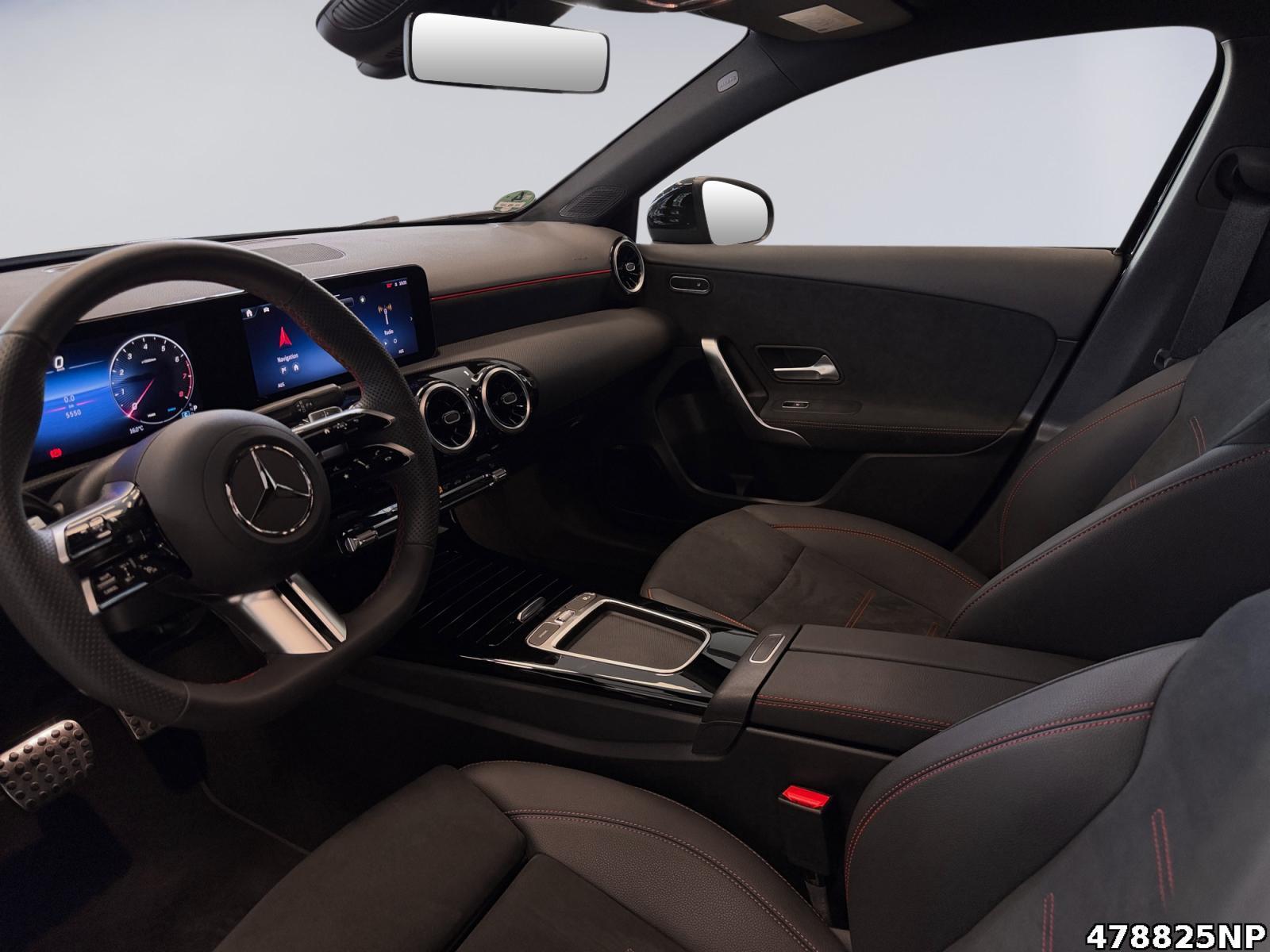 Fahrzeugabbildung Mercedes-Benz A 200 Kompaktlimousine AMG+NIGHT+MULTI+360°+19