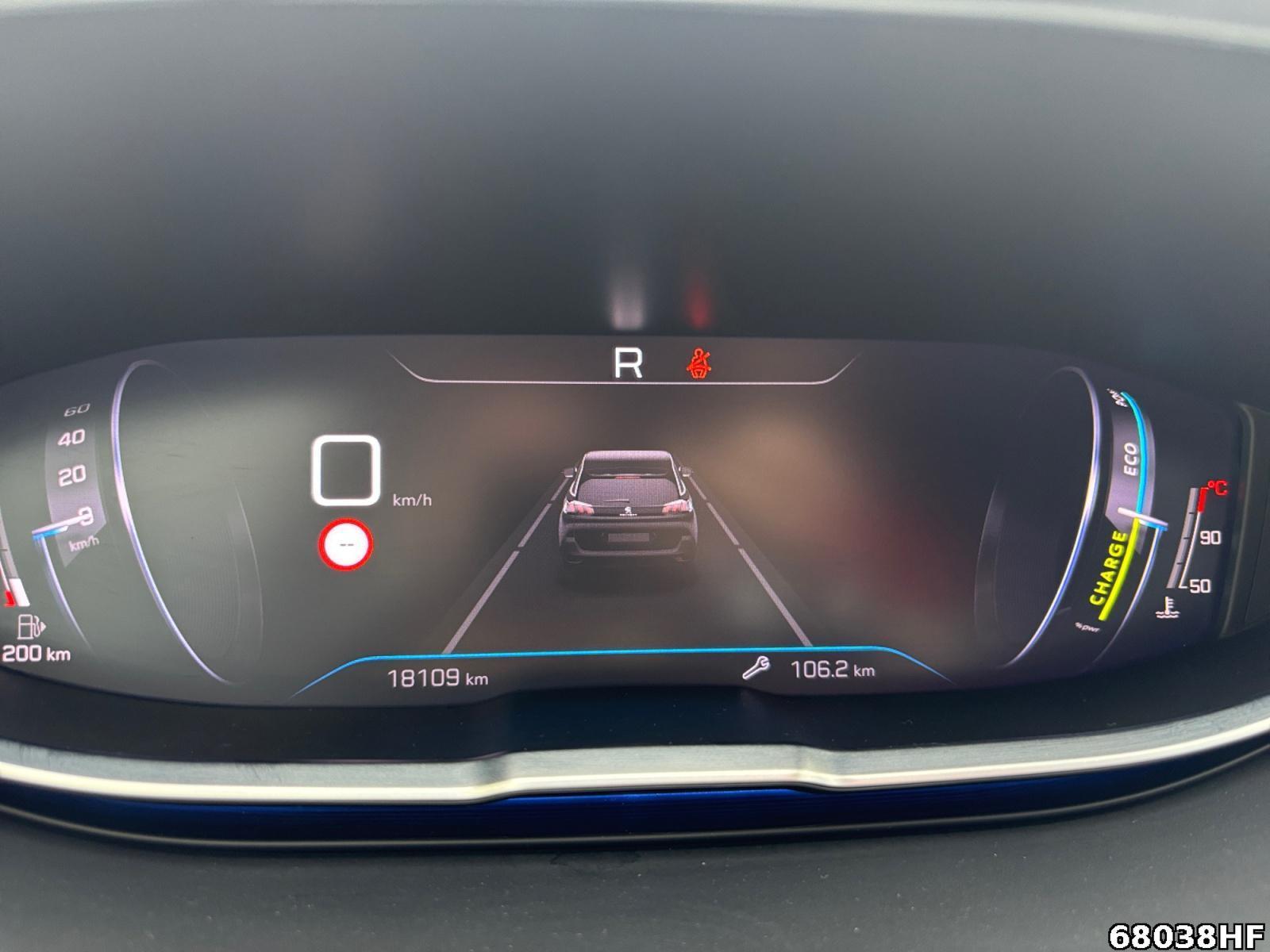 Fahrzeugabbildung Peugeot 5008 Active Pack +7SITZER+CARPLAY+KEYLESS+LED+