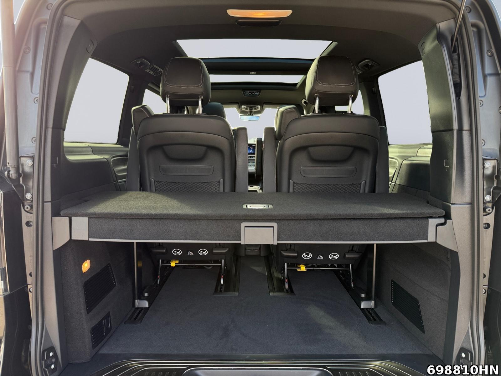 Fahrzeugabbildung Mercedes-Benz V 300 AV/L *AMG*AHK*Pano*Distronic*4x4*Burmester