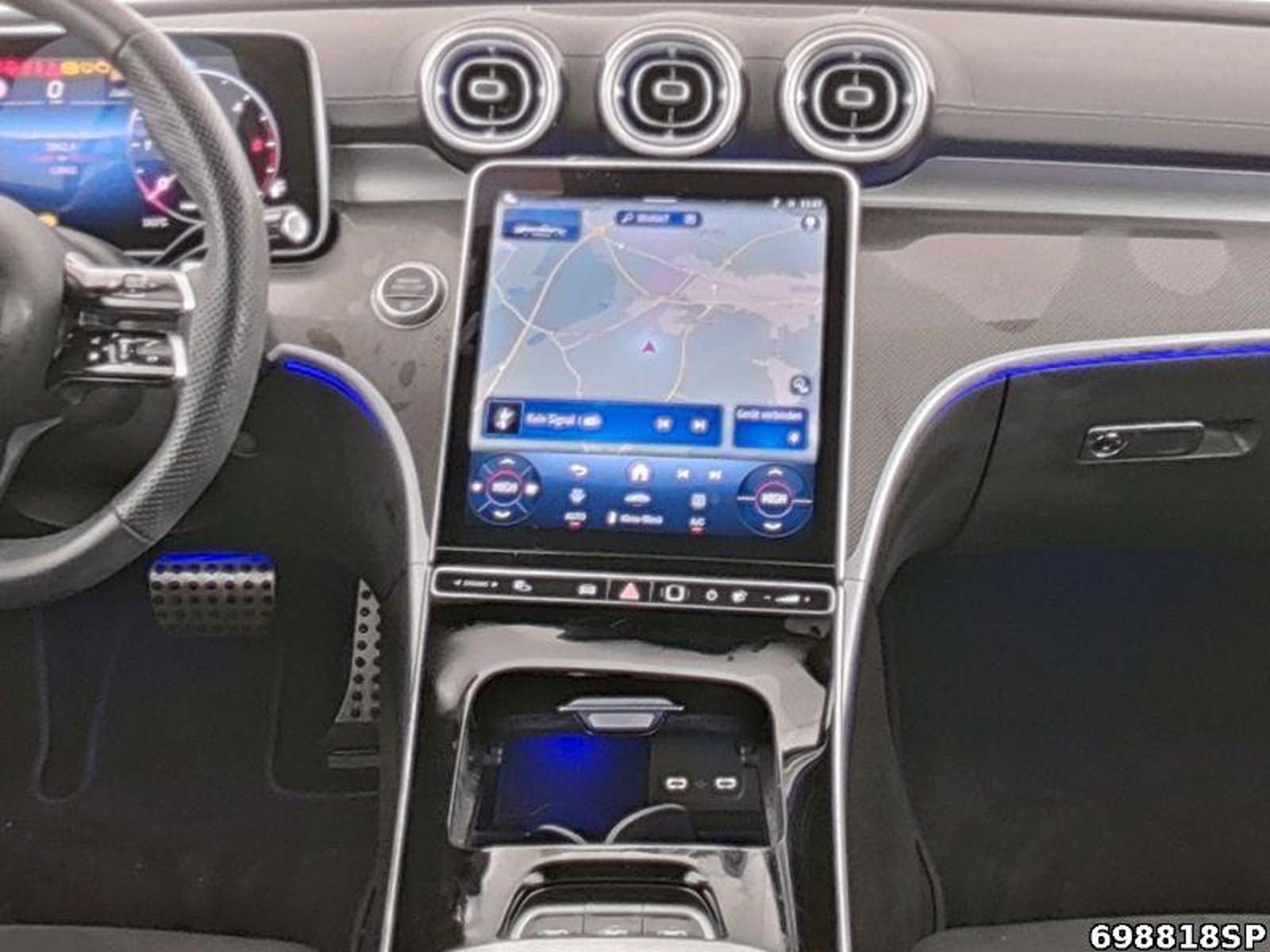 Fahrzeugabbildung Mercedes-Benz CLE 220 d Cabrio AMG Burmester Memory Totwinkel