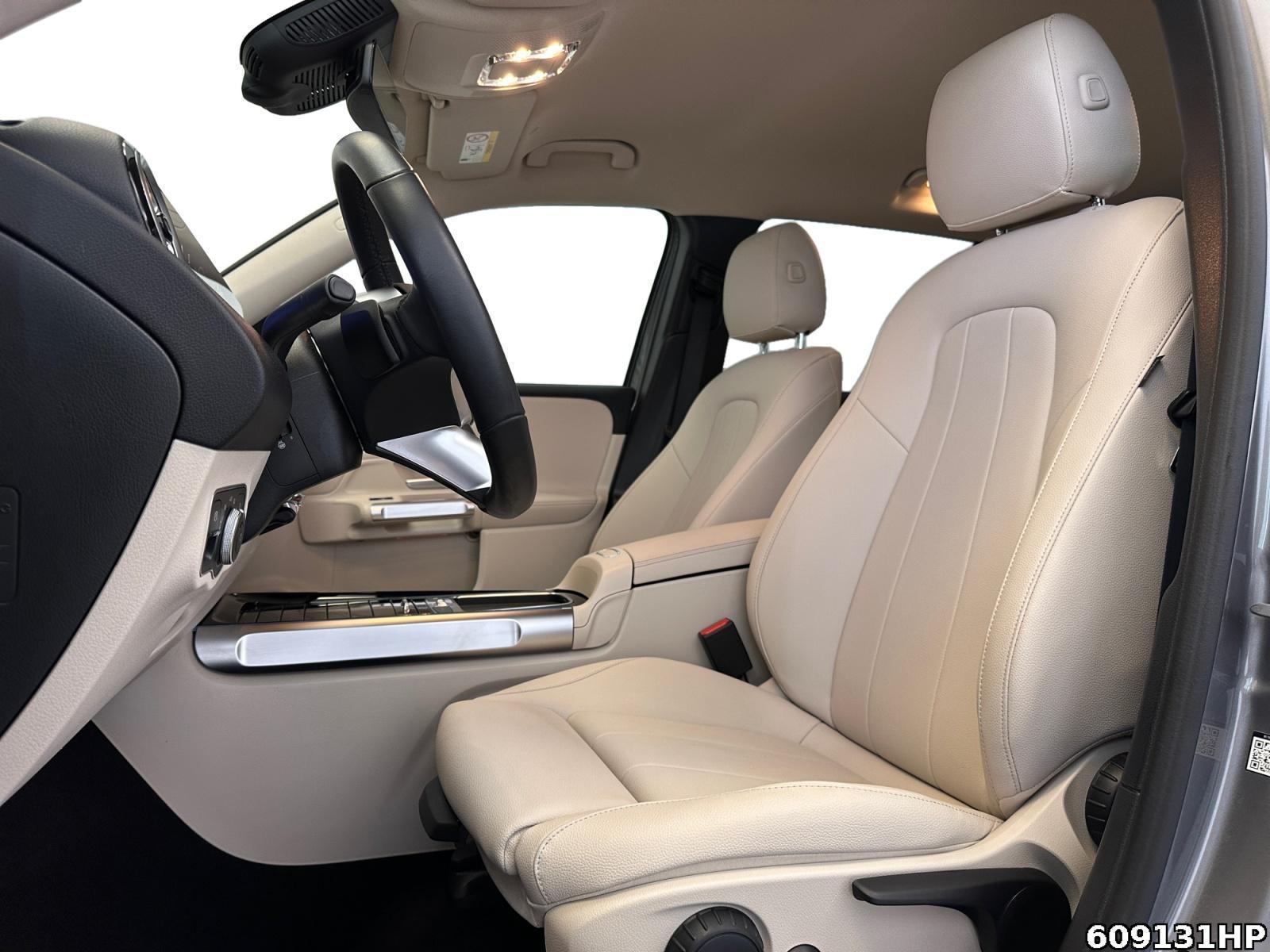 Fahrzeugabbildung Mercedes-Benz EQB 4M Progressive AHK Ambiente Kamera LED.
