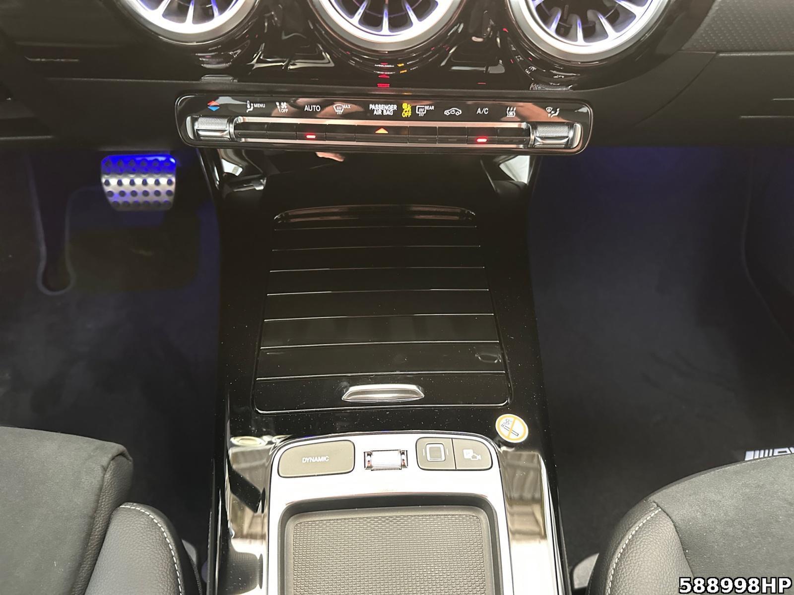 Fahrzeugabbildung Mercedes-Benz A 200 Limousine +AMG+AHK+NIGHT+STANDHZG+ADVANCED