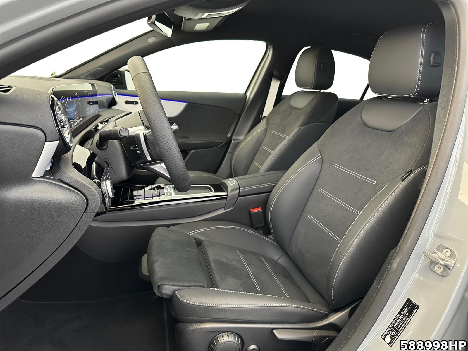 Fahrzeugabbildung Mercedes-Benz A 200 Limousine +AMG+AHK+NIGHT+STANDHZG+ADVANCED