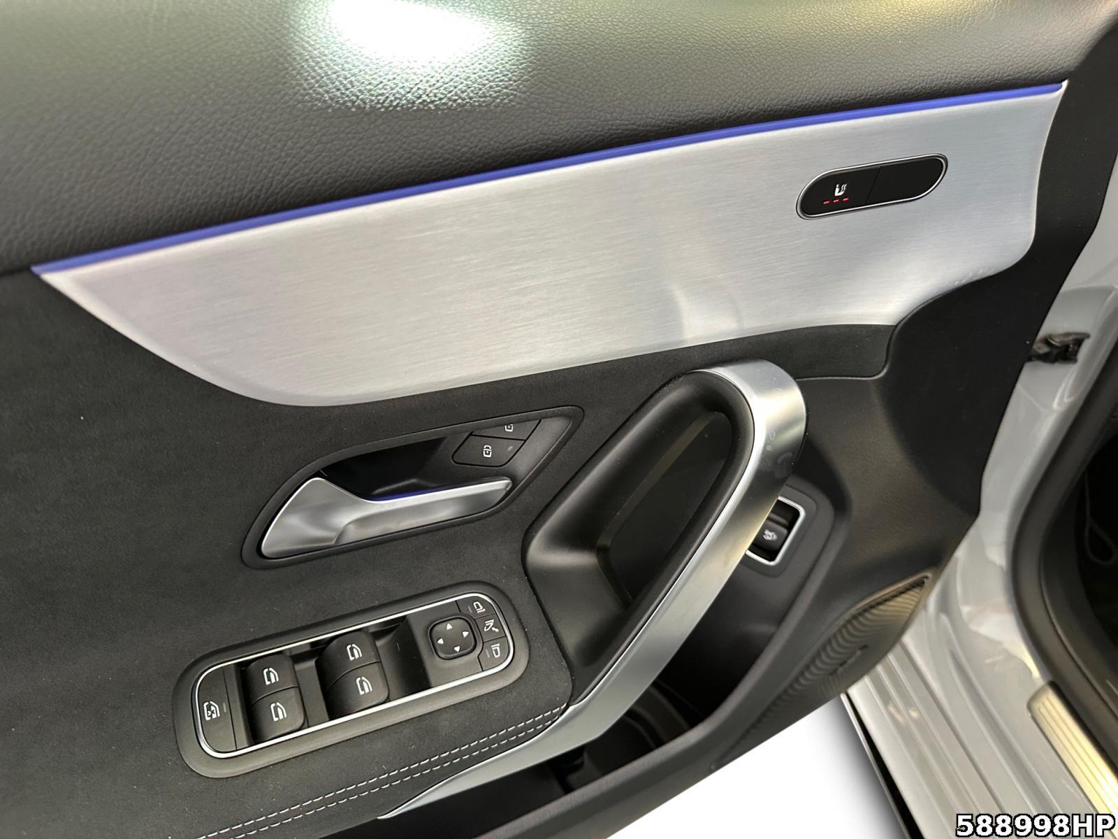Fahrzeugabbildung Mercedes-Benz A 200 Limousine +AMG+AHK+NIGHT+STANDHZG+ADVANCED