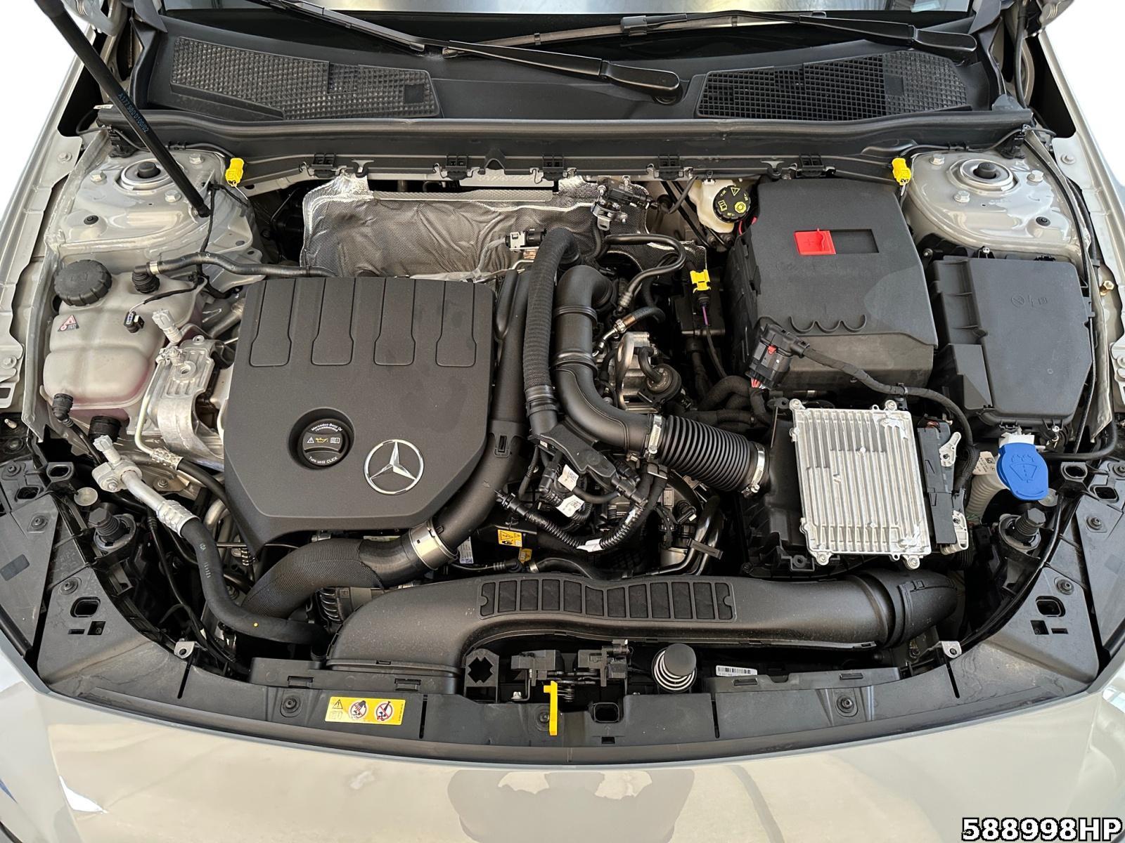 Fahrzeugabbildung Mercedes-Benz A 200 Limousine +AMG+AHK+NIGHT+STANDHZG+ADVANCED