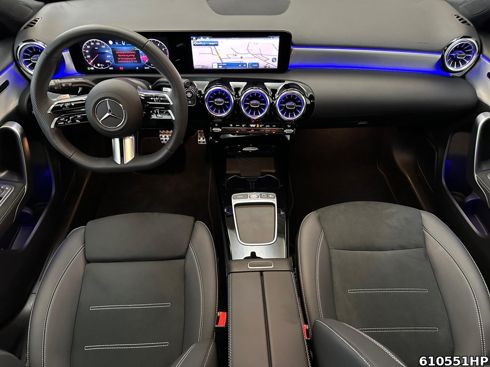 Fahrzeugabbildung Mercedes-Benz A 180 AMG Special Edit. Panodach Kamera Multib.