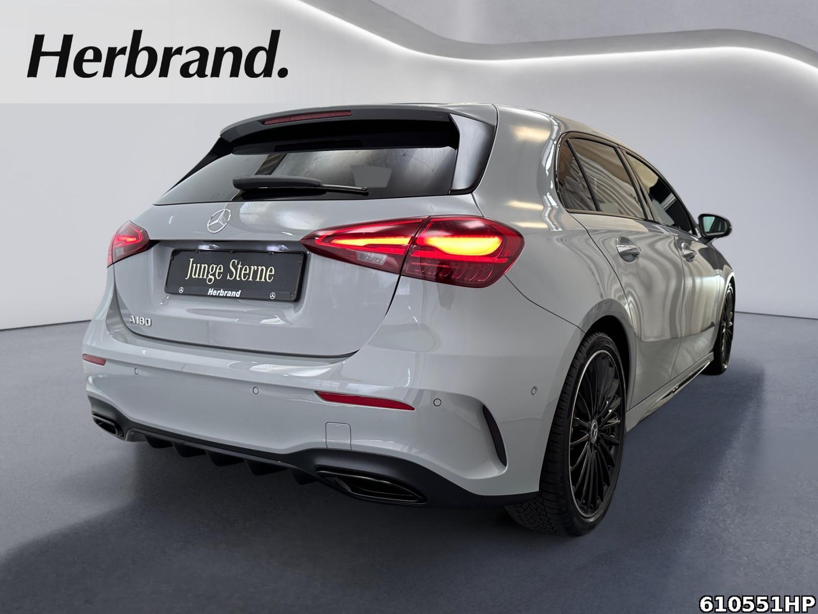 Fahrzeugabbildung Mercedes-Benz A 180 AMG Special Edit. Panodach Kamera Multib.